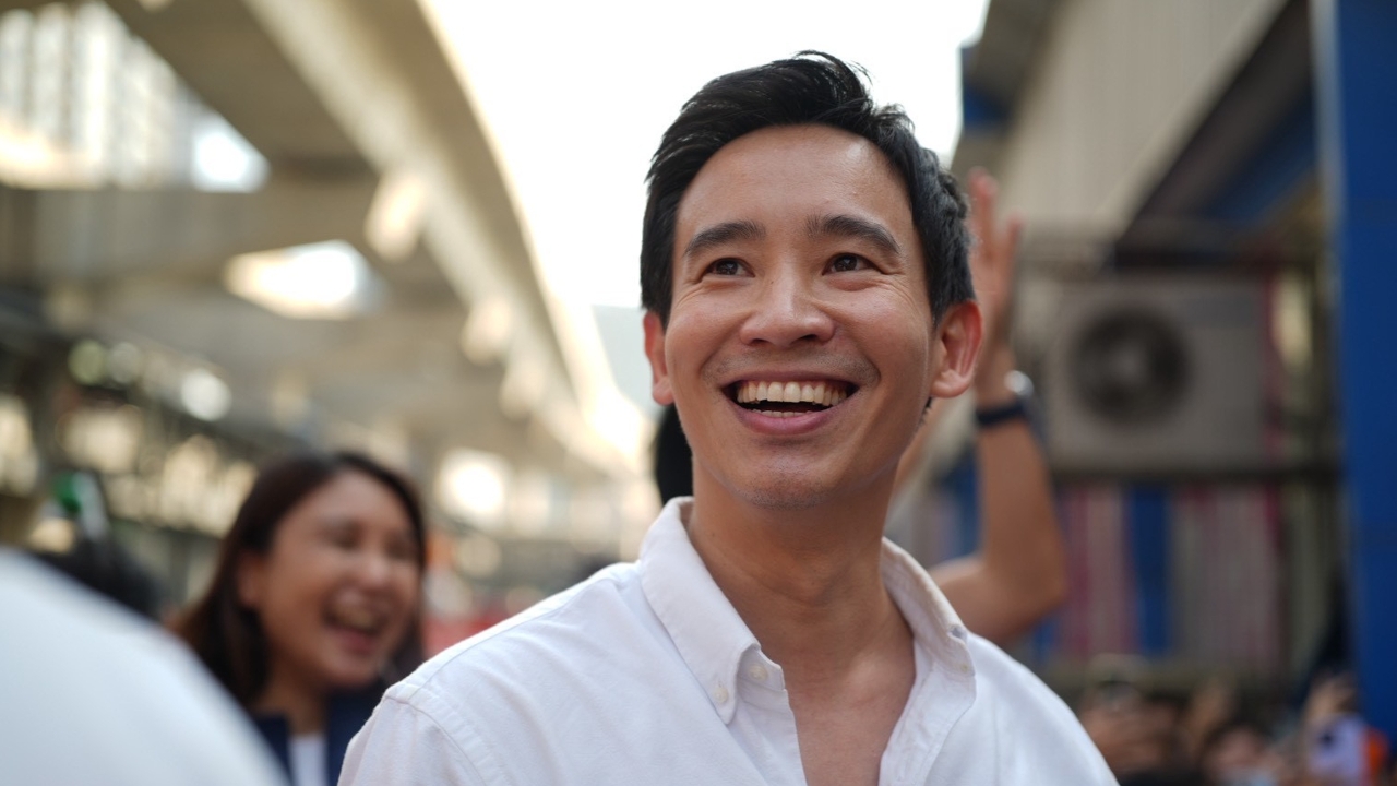 ประวัติ “ทิม พิธา” ฉายา “ส้มรักพ่อ” วาเลนไทน์หวานฉ่ำ เปิดตัว “ก้อย อรัชพร”