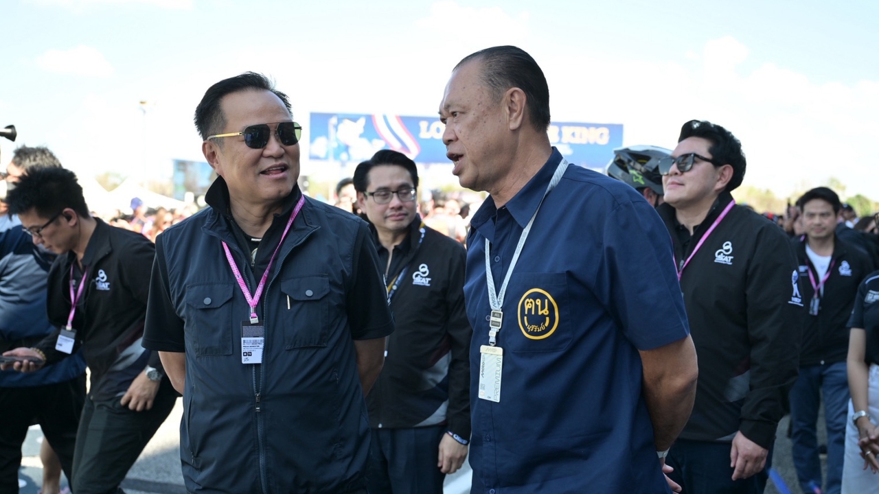 “อนุทิน” ควง “เนวิน” เปิดงานโมโตจีพี  ชี้เงินสะพัดทะลุ 5,000 ล้าน ทำไทยดังทั่วโลก 