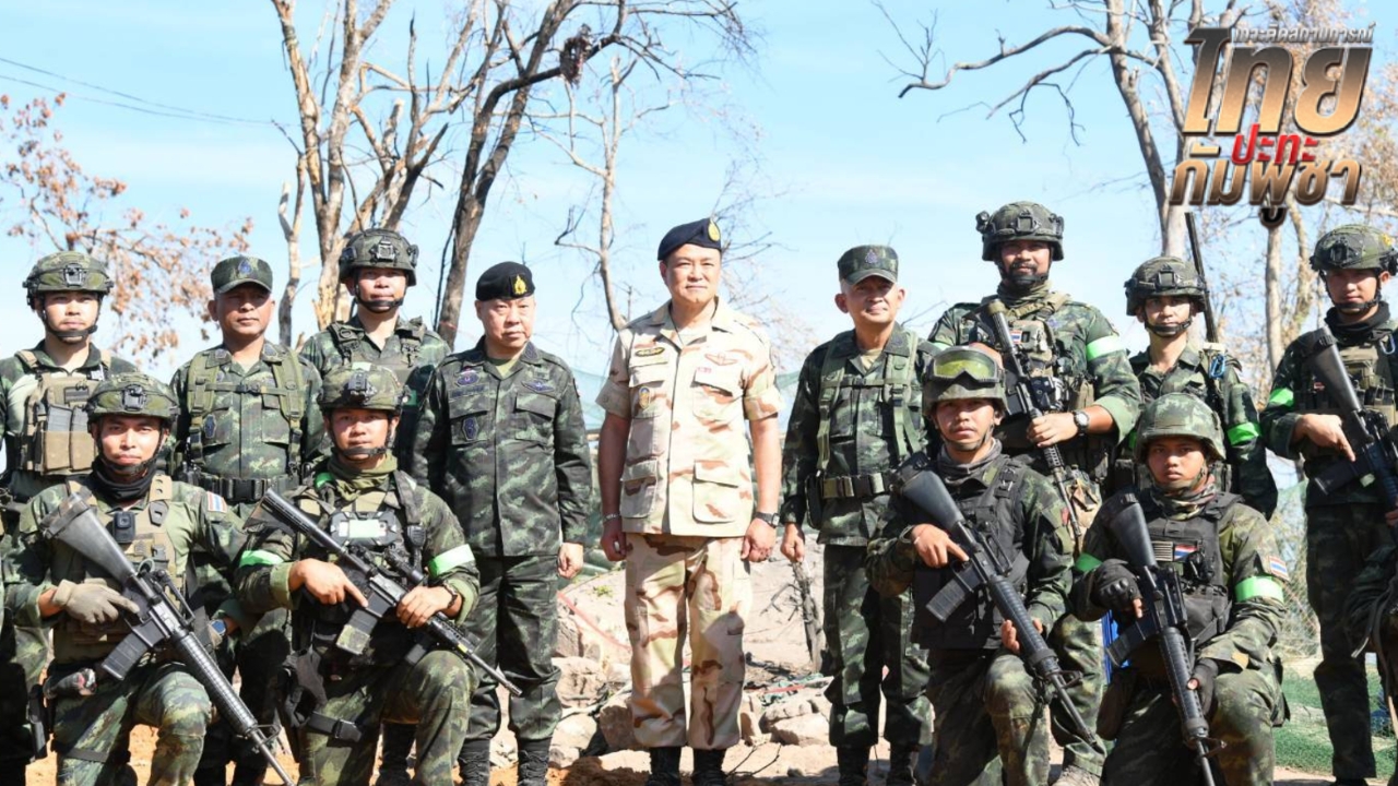 นายกฯ ขึ้นปราสาทตาควาย-เนิน 350 เยี่ยมให้กำลังใจกำลังพล - เคารพทหารพลีชีพ