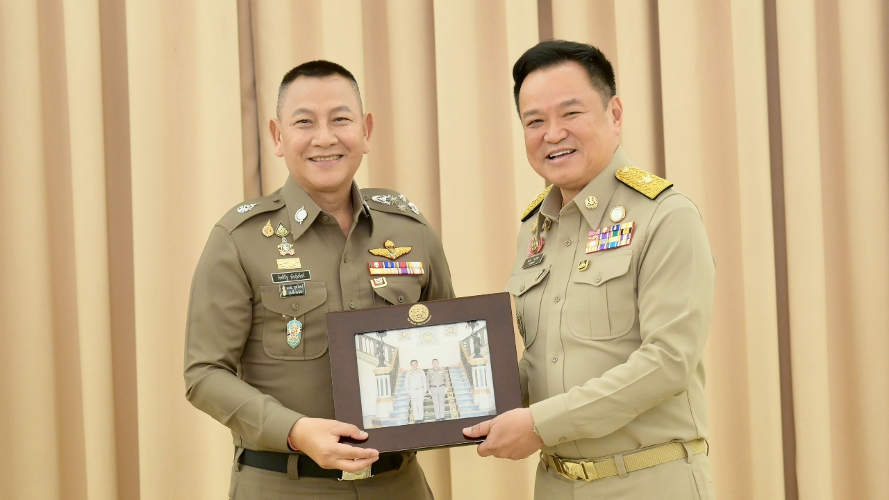 “อนุทิน” นำประชุมหัวหน้าส่วนราชการระดับปลัดกระทรวงหรือเทียบเท่า ขอบคุณ 14 คนเกษียณ
