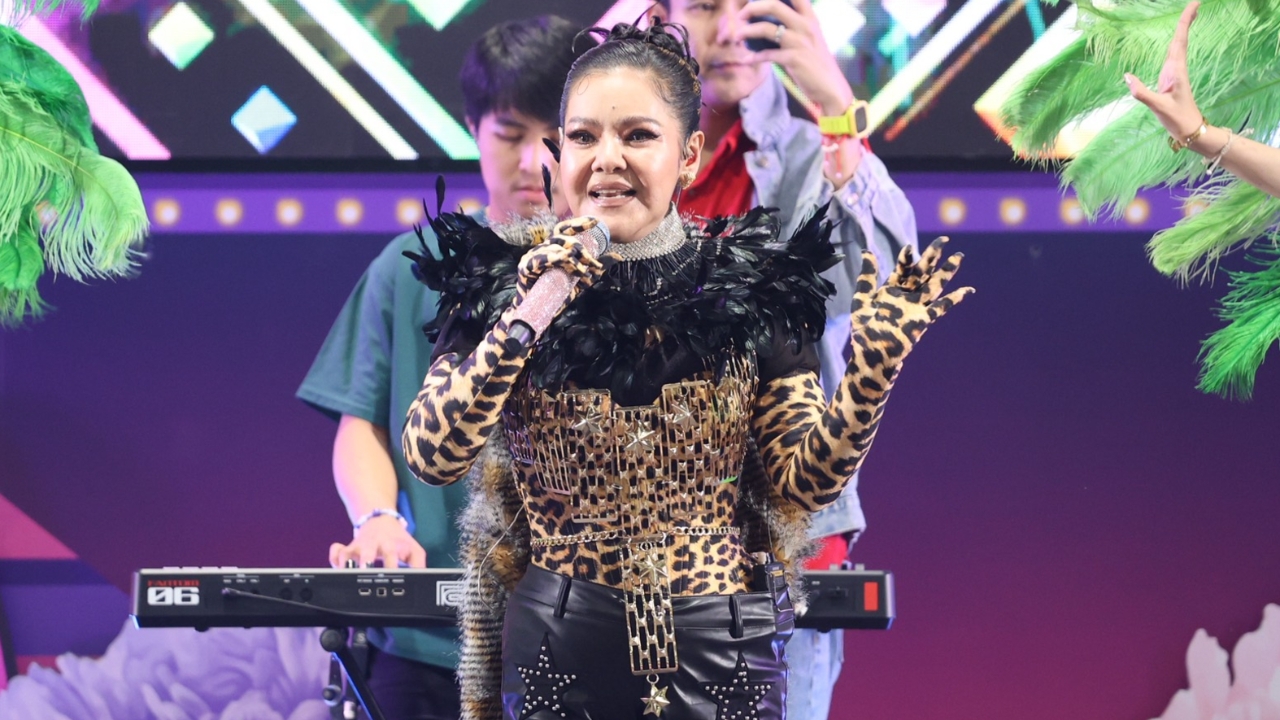 ฮาย อาภาพร จัดเต็มความสนุกส่งท้าย “ไทยรัฐแฟร์ รามอินทรา” แฟนเพลงสุดม่วนรวมตัวหน้าเวที