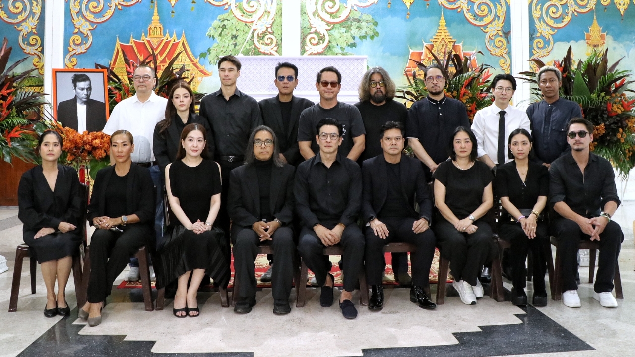 พิธีสวดพระอภิธรรม เร แม๊คโดแนลด์ คืนแรก เพื่อนดาราร่วมอาลัยแน่นงาน