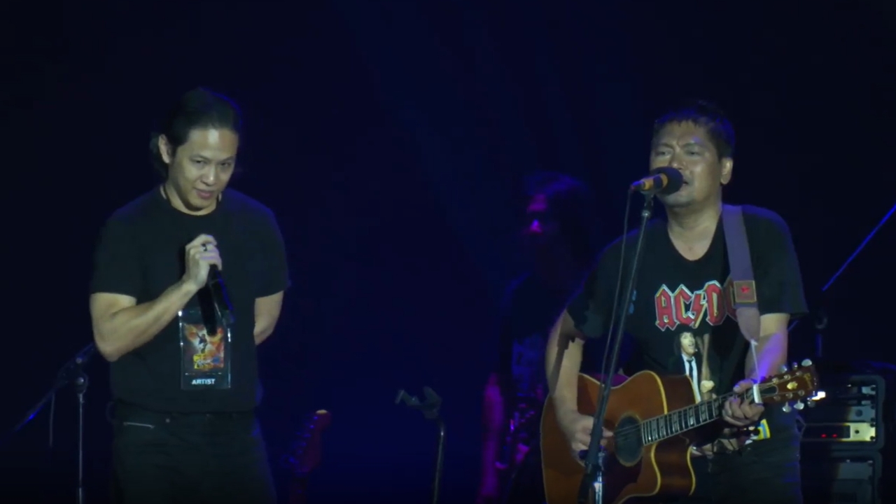 เสก โลโซ ขึ้นคอนเสิร์ตแรกหลังออกจากเรือนจำ โอม ค็อกเทล ร่วมร้องเพลงตามคำขอ (คลิป)