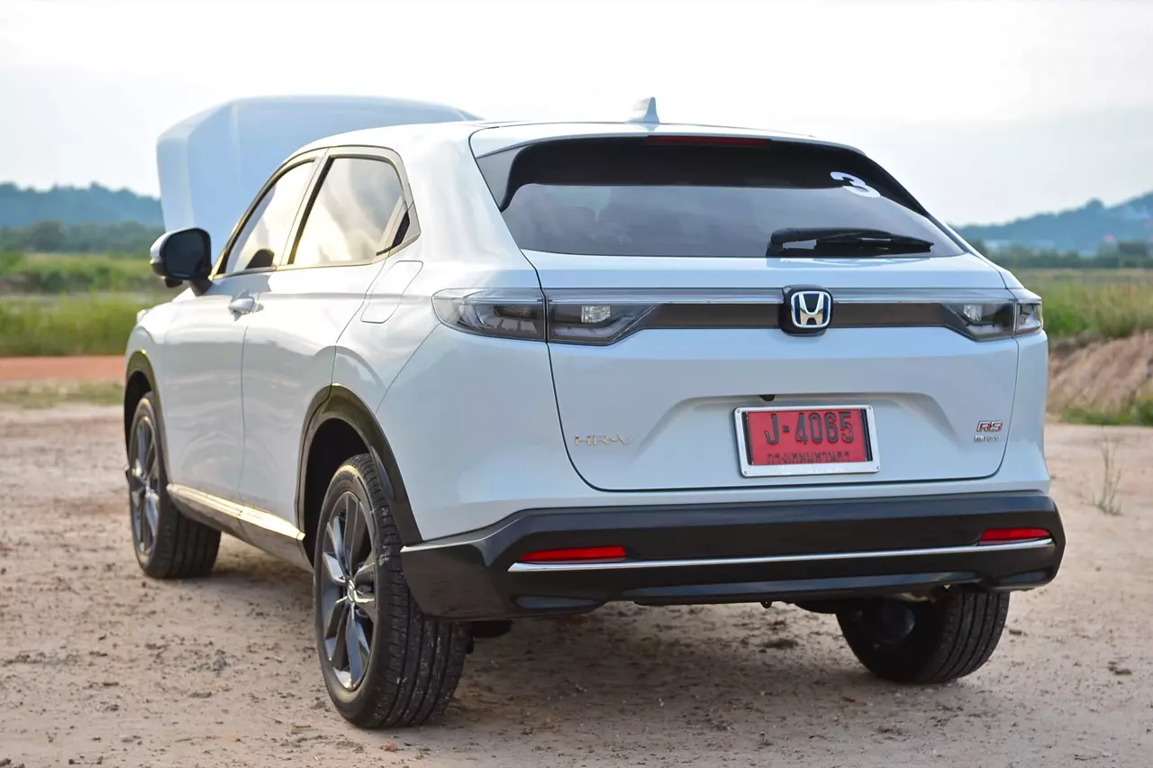 สัมผัสแรก ทดสอบ HONDA NEW HR-V e:HEV RS 