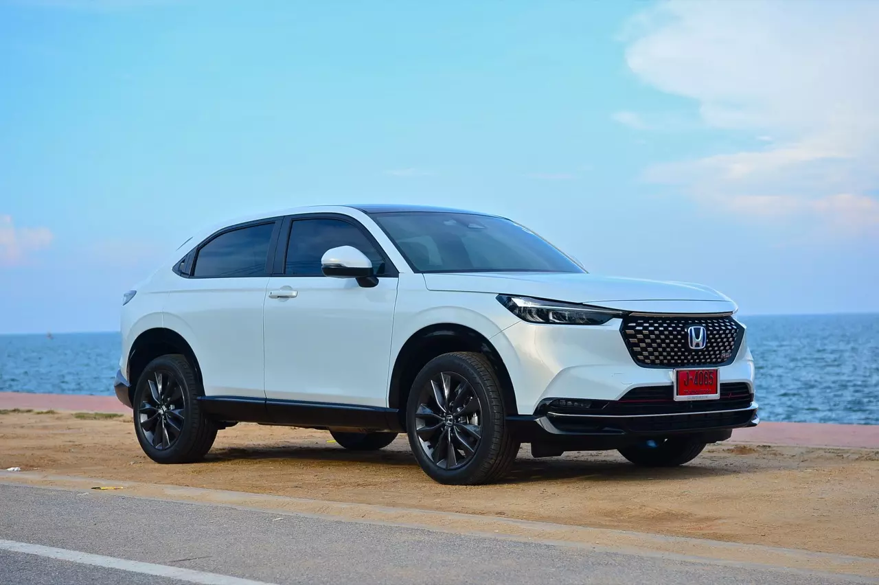 สัมผัสแรก ทดสอบ HONDA NEW HR-V e:HEV RS 