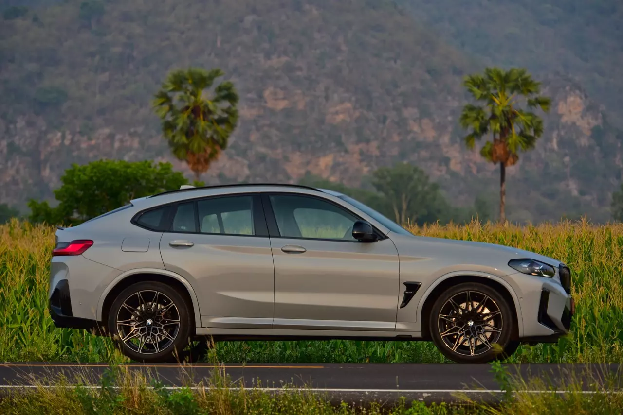 ดึงโหด ทดสอบ BMW X4 M COMPETITION LCI 2023