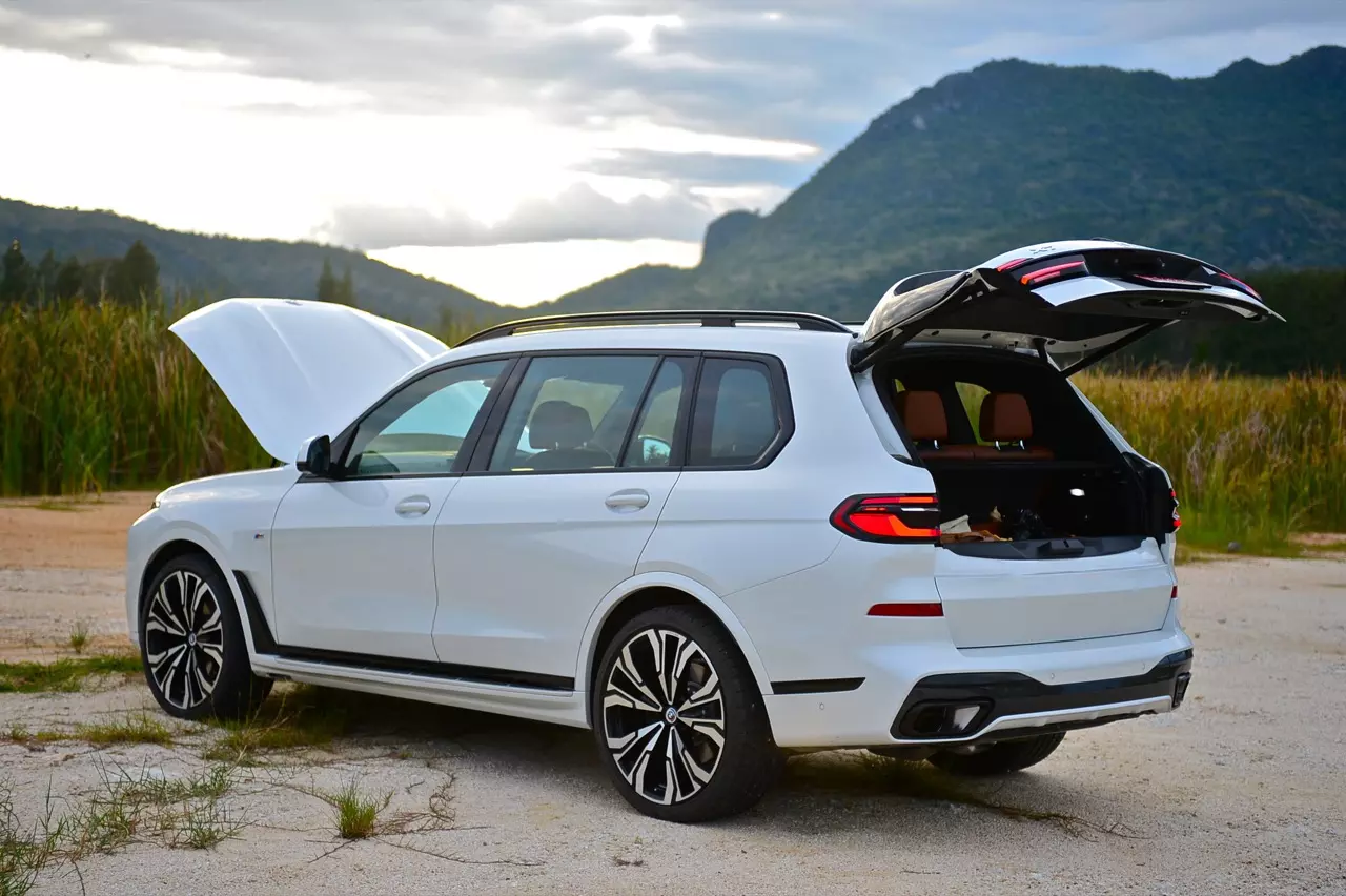 ประกอบไทยราคาดีงาม ทดสอบ BMW X7 xDRIVE40d M SPORT LCI 2023