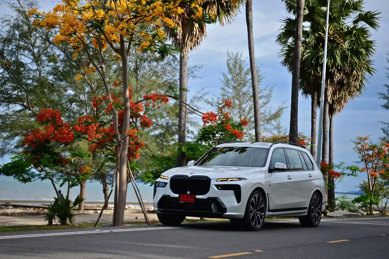 ประกอบไทยราคาดีงาม ทดสอบ BMW X7 xDRIVE40d M SPORT LCI 2023