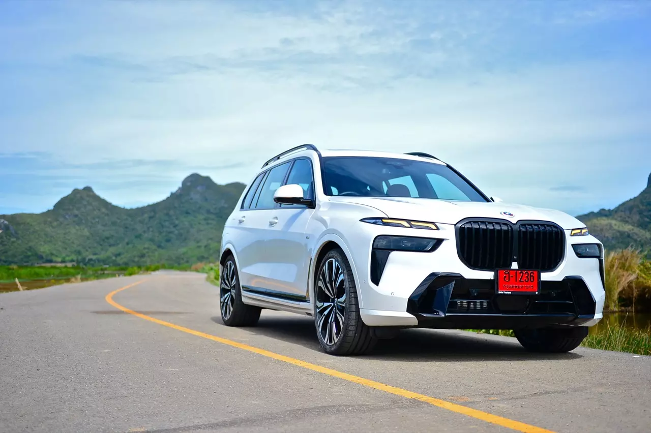 ประกอบไทยราคาดีงาม ทดสอบ BMW X7 xDRIVE40d M SPORT LCI 2023