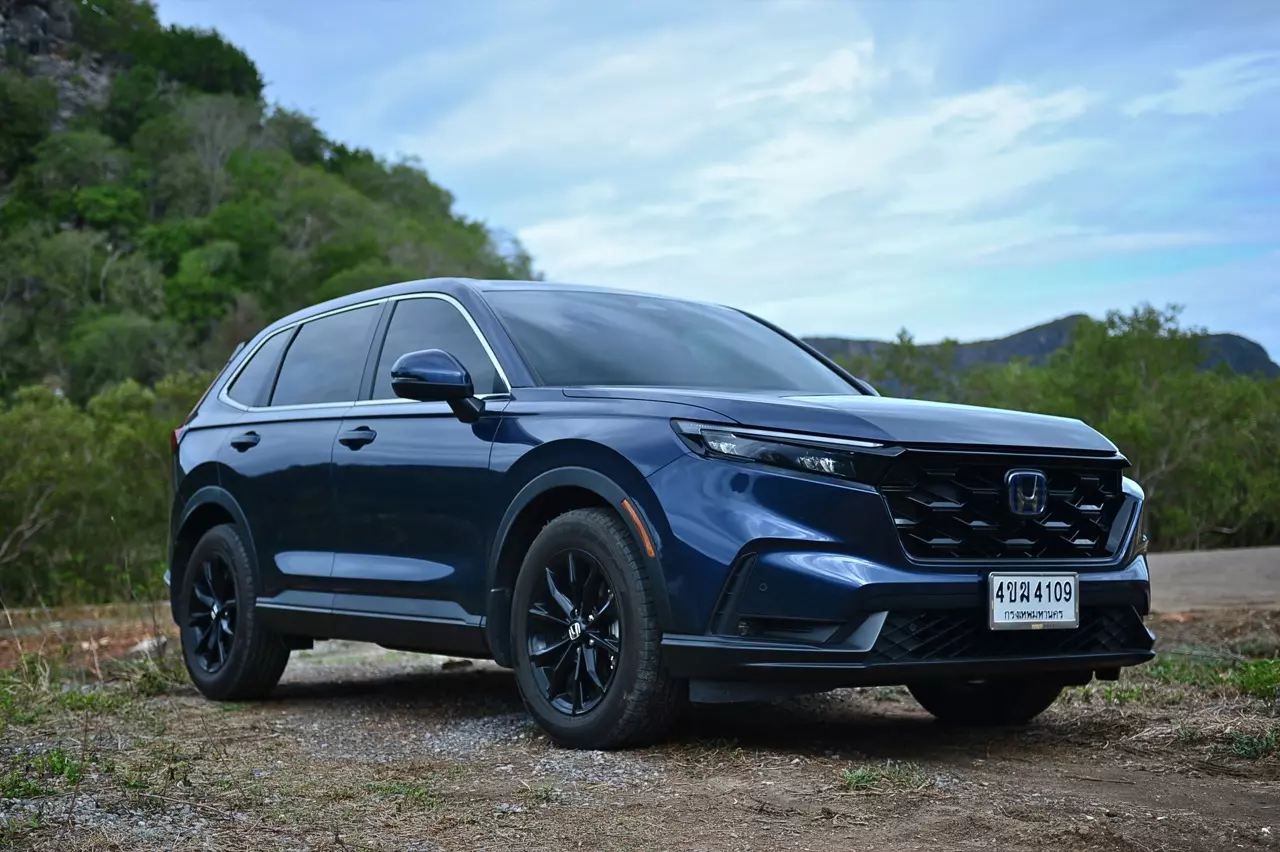 17 กิโลลิตร กับเบาะดูดวิญญาณ ทดสอบ HONDA CR-V ES e:HEV 2WD 5 ที่นั่ง
