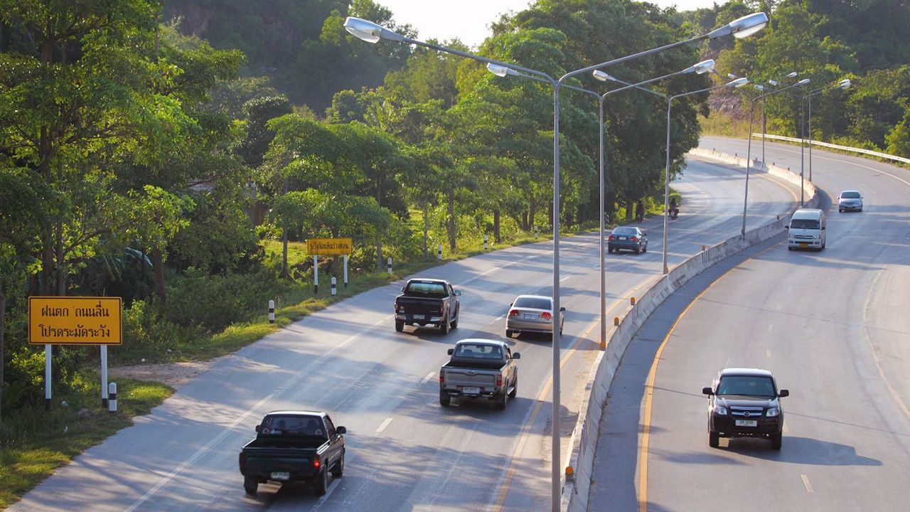 แช่ขวาต้อง 100 ขึ้น