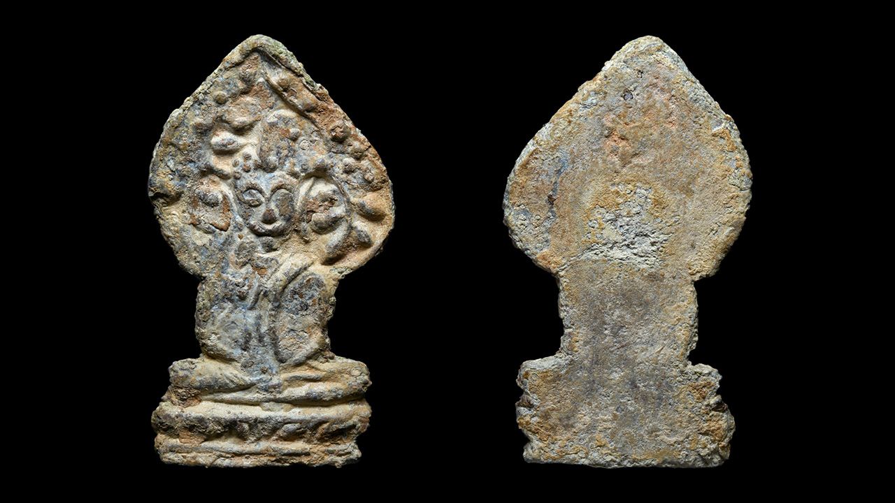 พระเชียงแสน ปรกโพธิ์ พิมพ์สมาธิเล็ก กรุเก่า อ.เชียงแสน ของหนึ่ง เชียงราย.