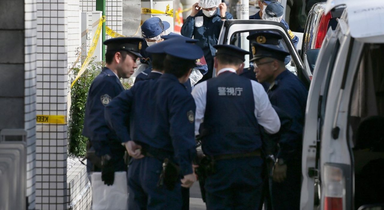 ตำรวจบุกค้นแฟลตผู้ต้องหาเมื่อปี 2017