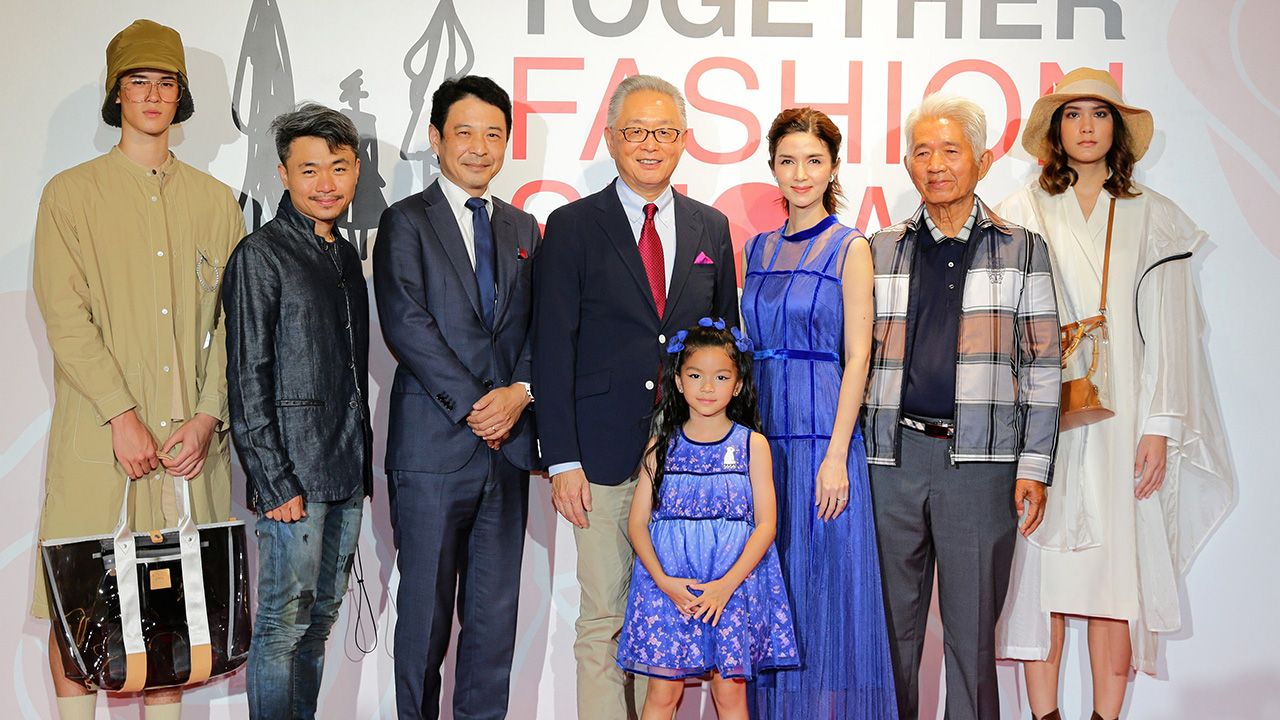 คาซุโตะ ทานิคุฉิ จัดงาน “SIAM Takashimaya Together Fashion Show” ในโอกาสฉลองครบรอบ 2 ปีห้างสยาม ทาคาชิมายะ โดยมี อัตสึชิ โอะคูโมริ, จตุพล เกียรติระบิล, แวนดา สหวงษ์ และ กัณวัฒน์ นิธิวิรุฬพร มาร่วมงานด้วย ที่ไอคอนสยาม วันก่อน.