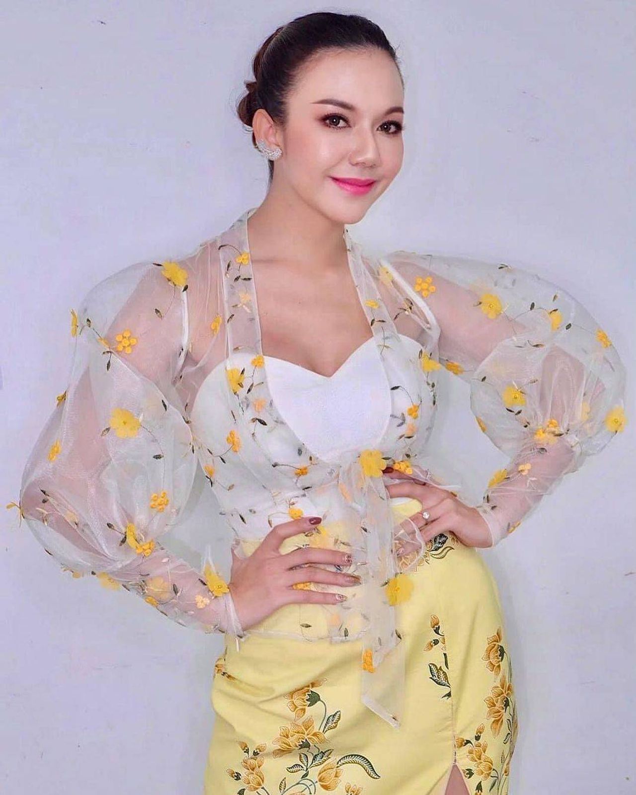 จ๊ะ อาร์สยาม ขอบคุณภาพจากไอจี @jaja_nongpanee