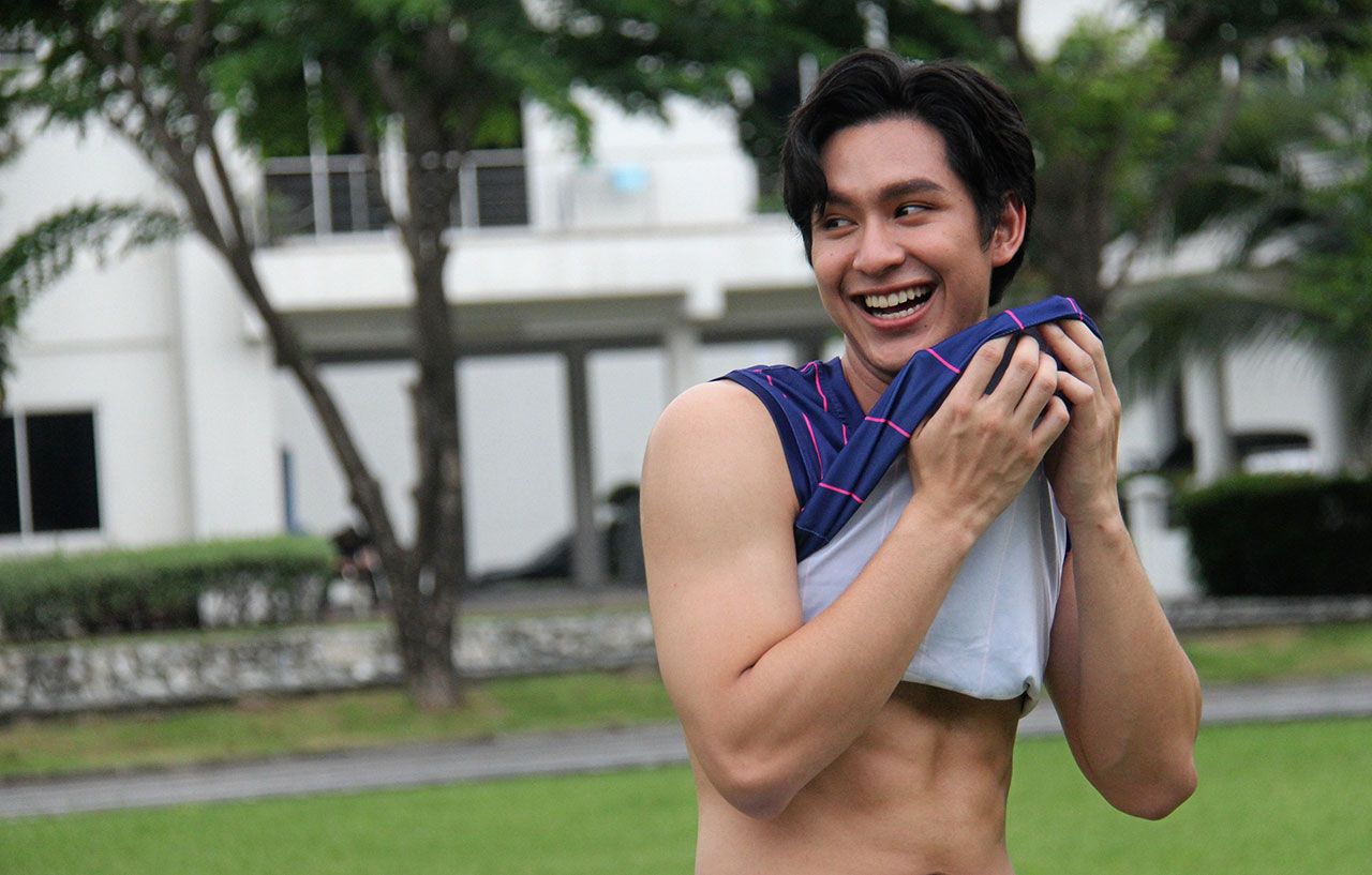 ช็อตนี้ขอโชว์ เอาใจแม่ยก.