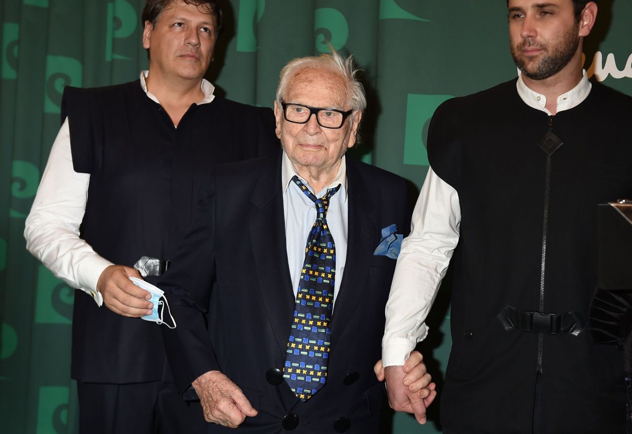 Pierre Cardin ในวัย 98 ปี กับเส้นทางดีไซเนอร์ผู้ทรงอิทธิพลมานานกว่า 70 ปี