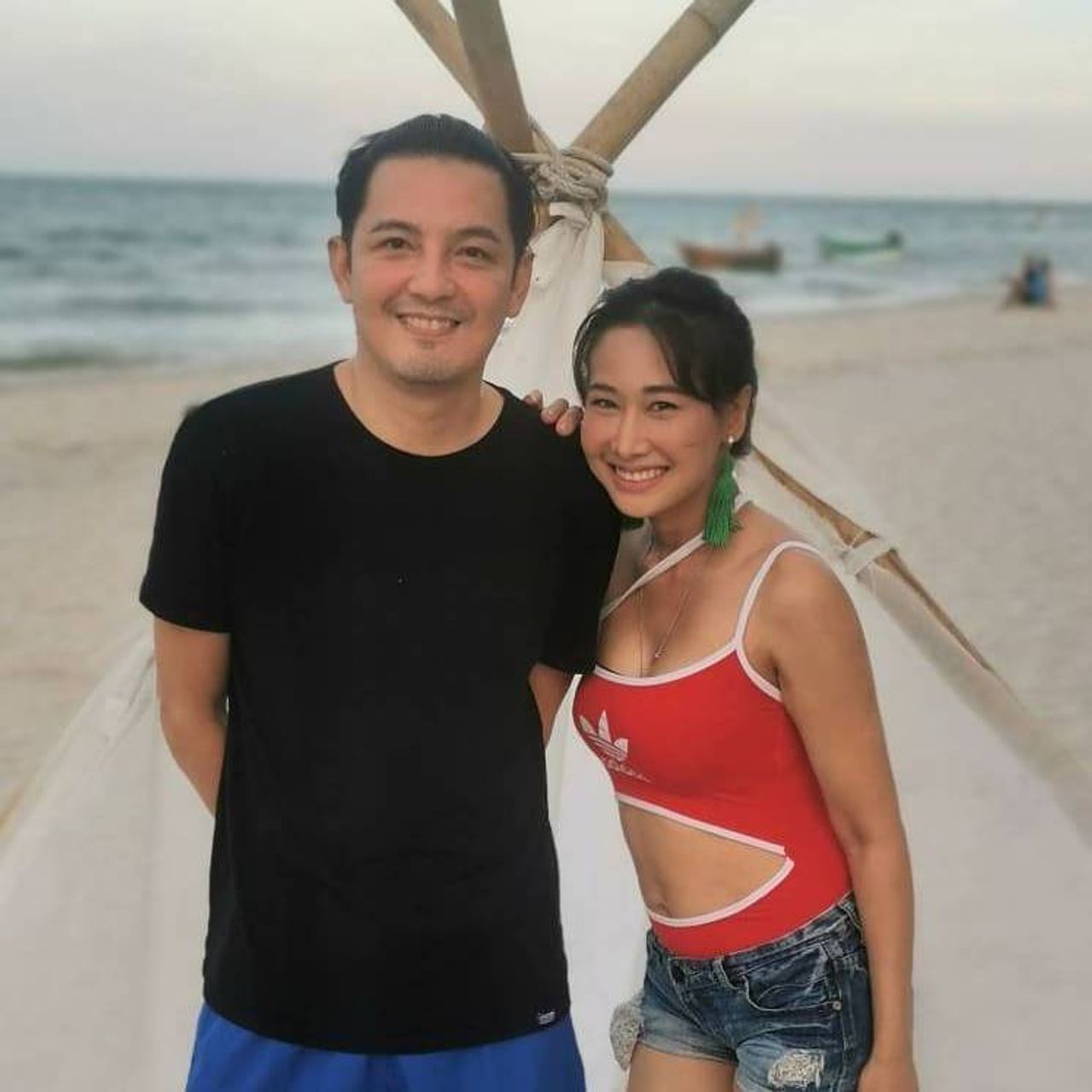 หนุ่ม-ติ๊ก ขอบคุณภาพจากไอจี @mama.veeji