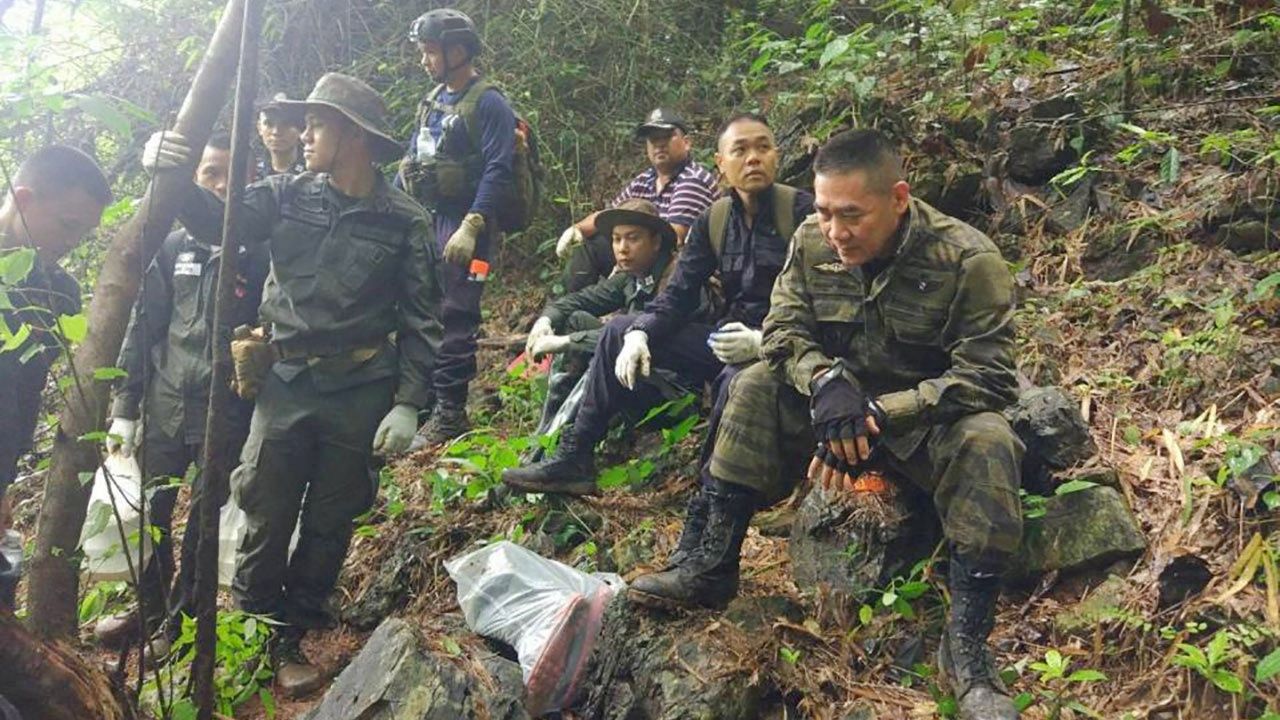 นำทีมลุยลึก 