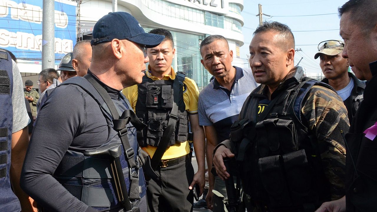 นำทีมบัญชาการเอง