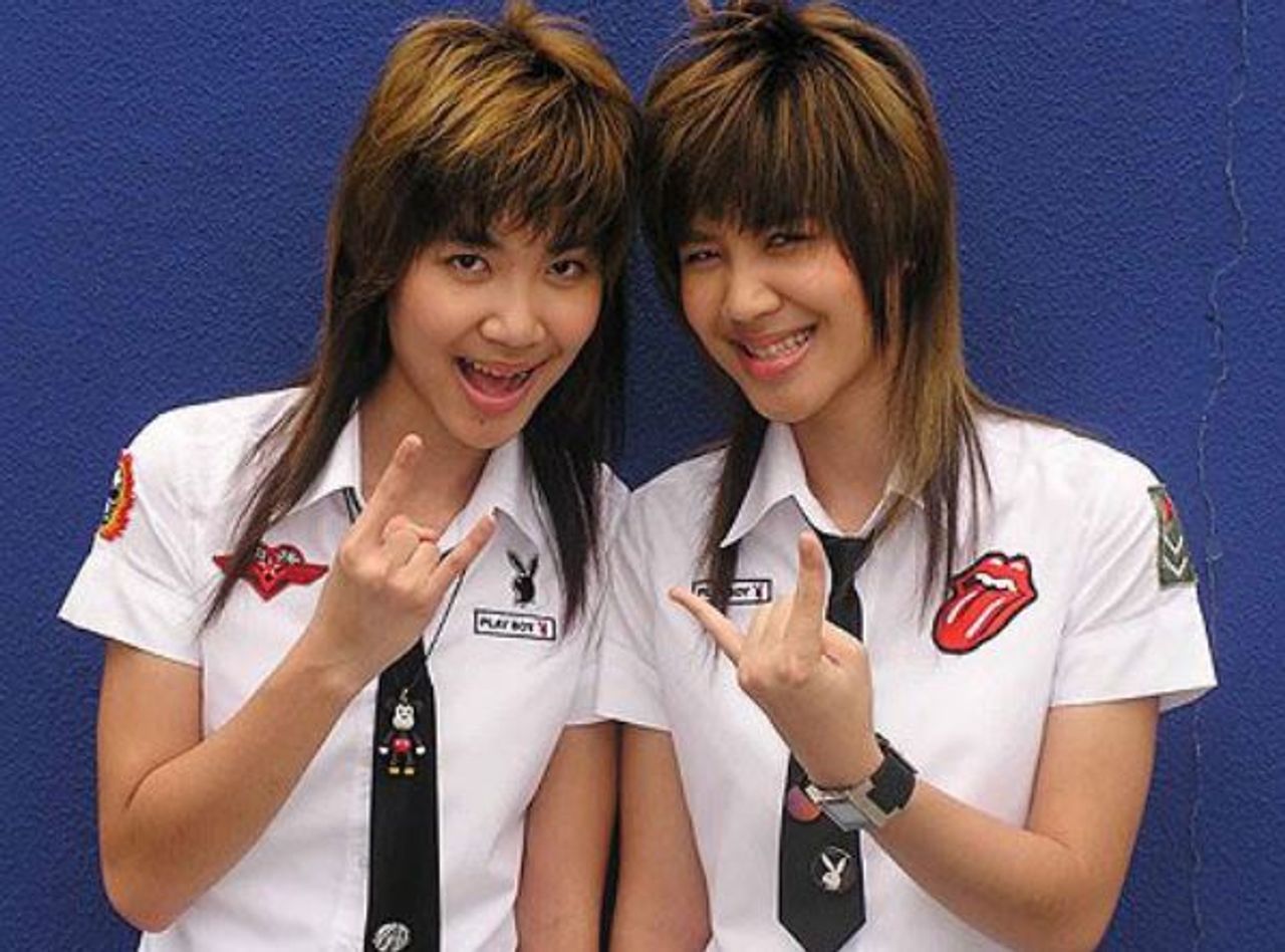 เพลิน นิฏฐา และ พลอย ธัญญา จันทร์โอชา ลูกสาว พล.อ.ประยุทธ์ จันทร์โอชา นายกรัฐมนตรี 