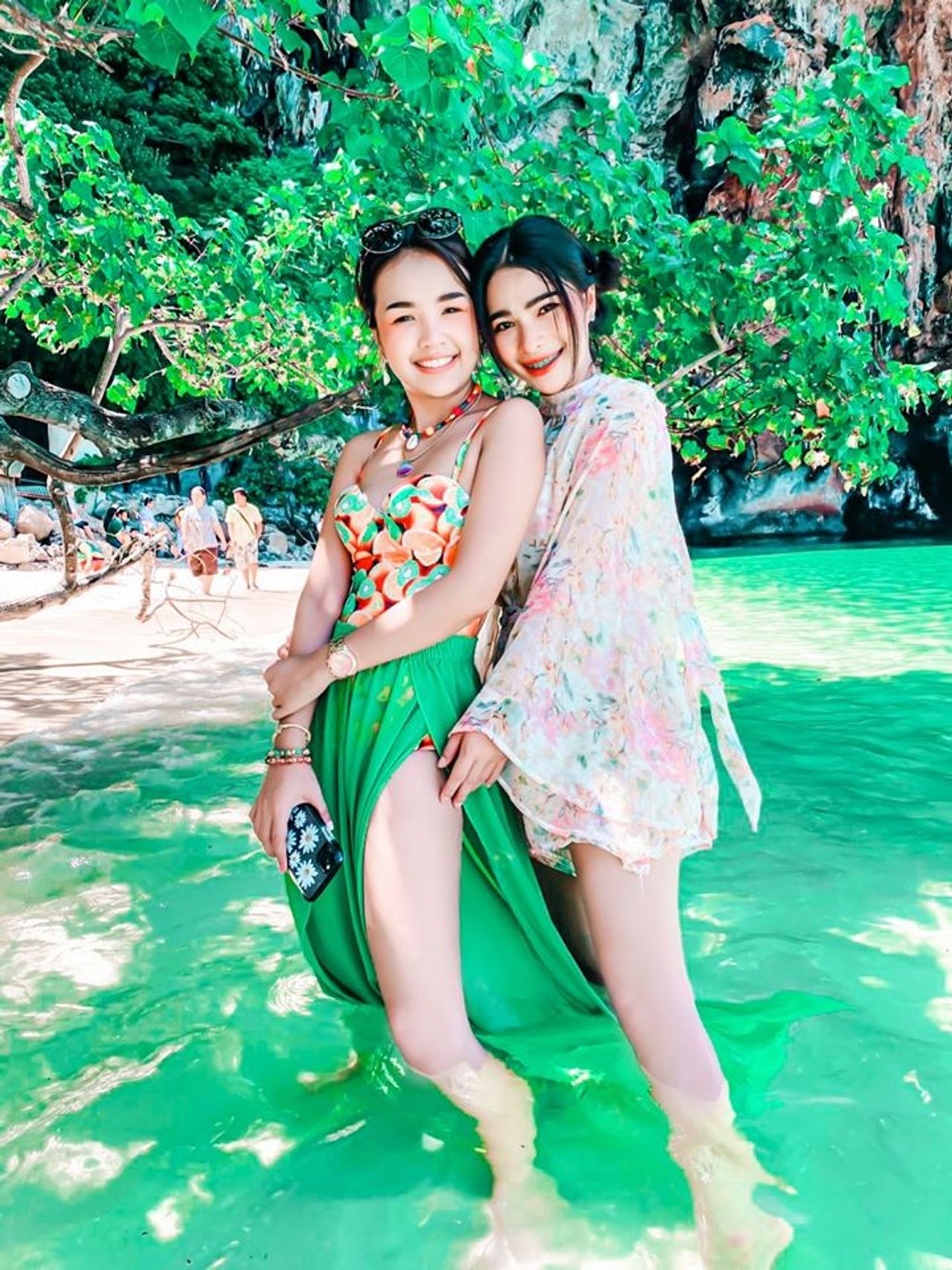 เจนนี่-อั๋น ขอบคุณภาพจากเฟซบุ๊ก อั๋น ปาลิตา 