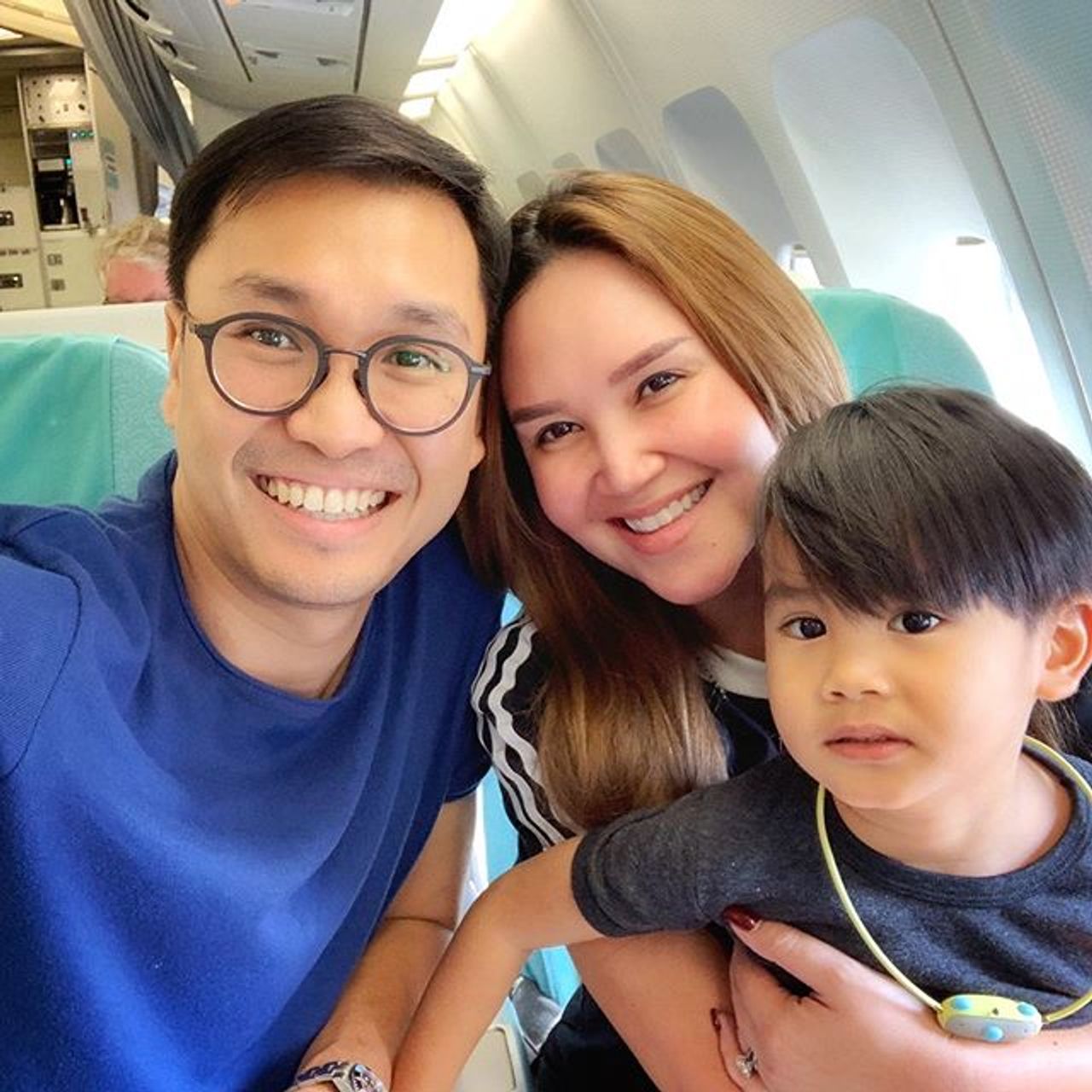 ทาทา-หมอ และน้องเร ลูกชาย ขอบคุณภาพจากไอจี @ray_the_rocket