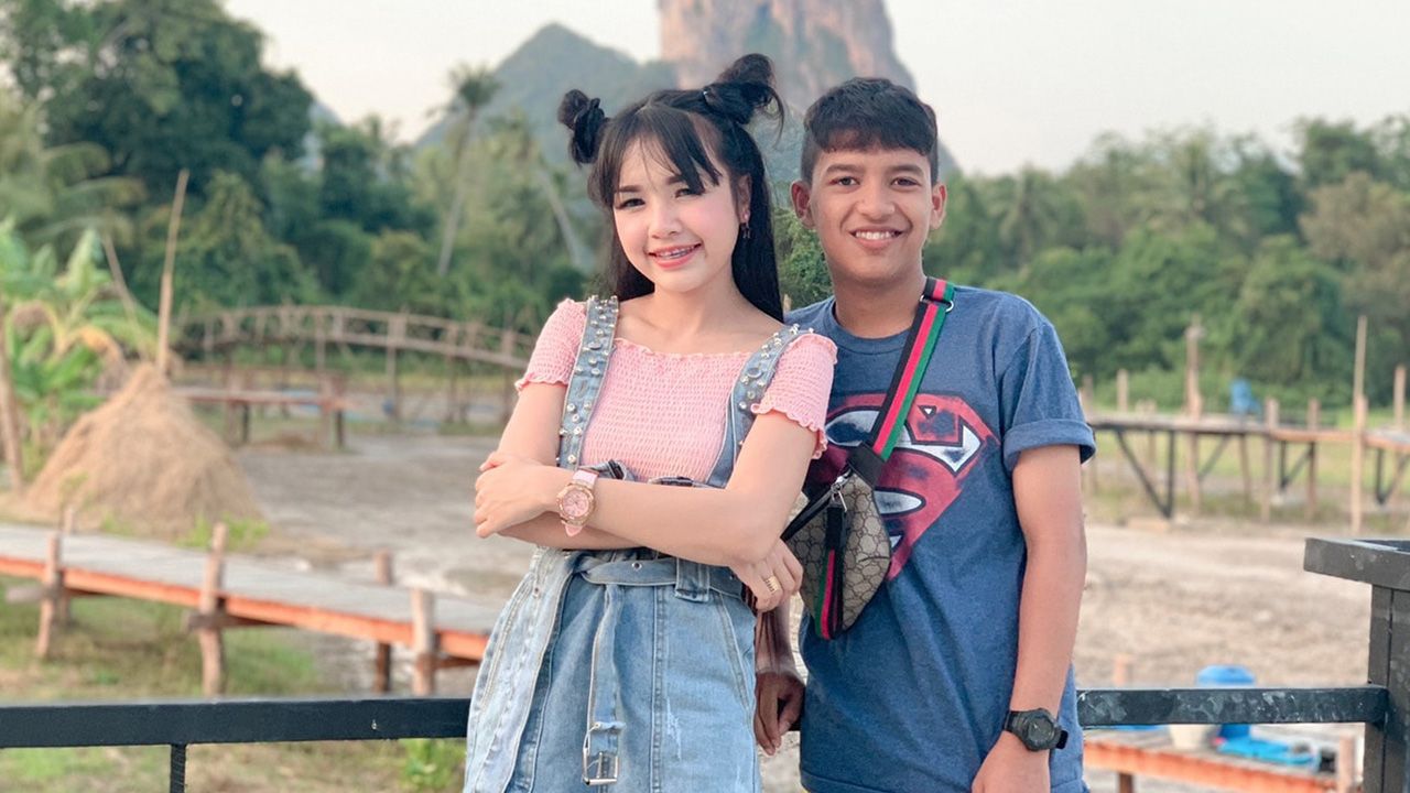 เจนนี่-เก้า