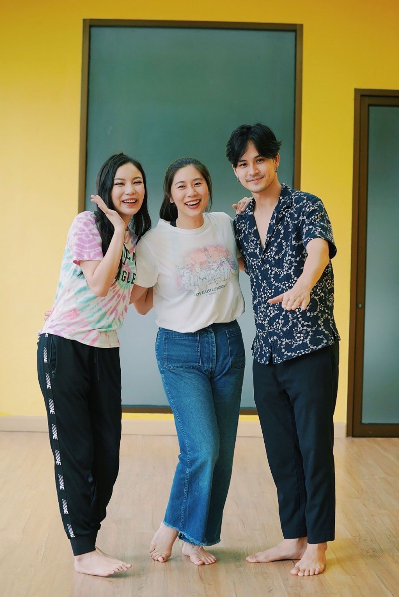 แชะภาพกับครูบิวซะหน่อย