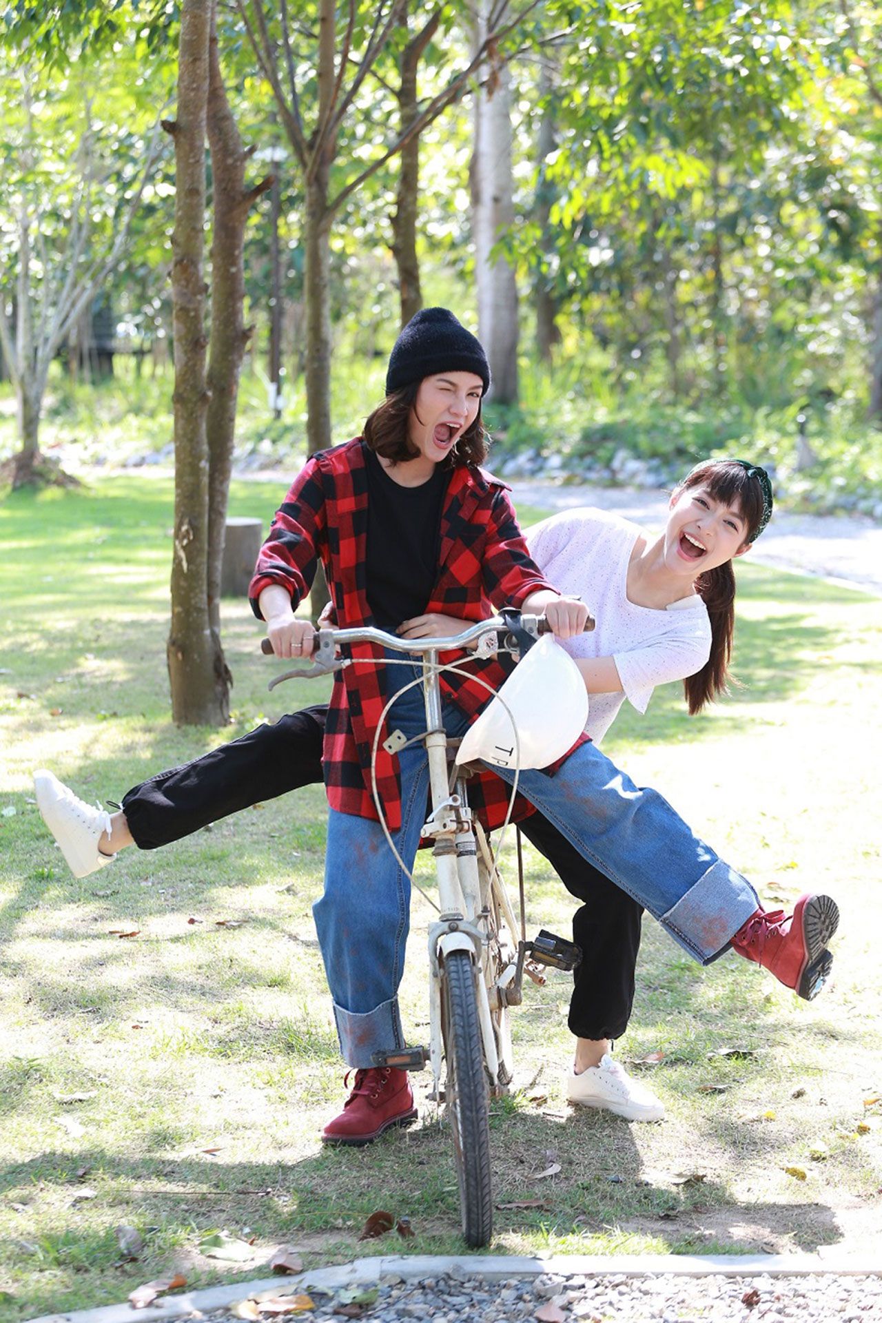 เหล่านักแสดงร่วมที่ช่วยสร้างสีสันให้เรื่อง