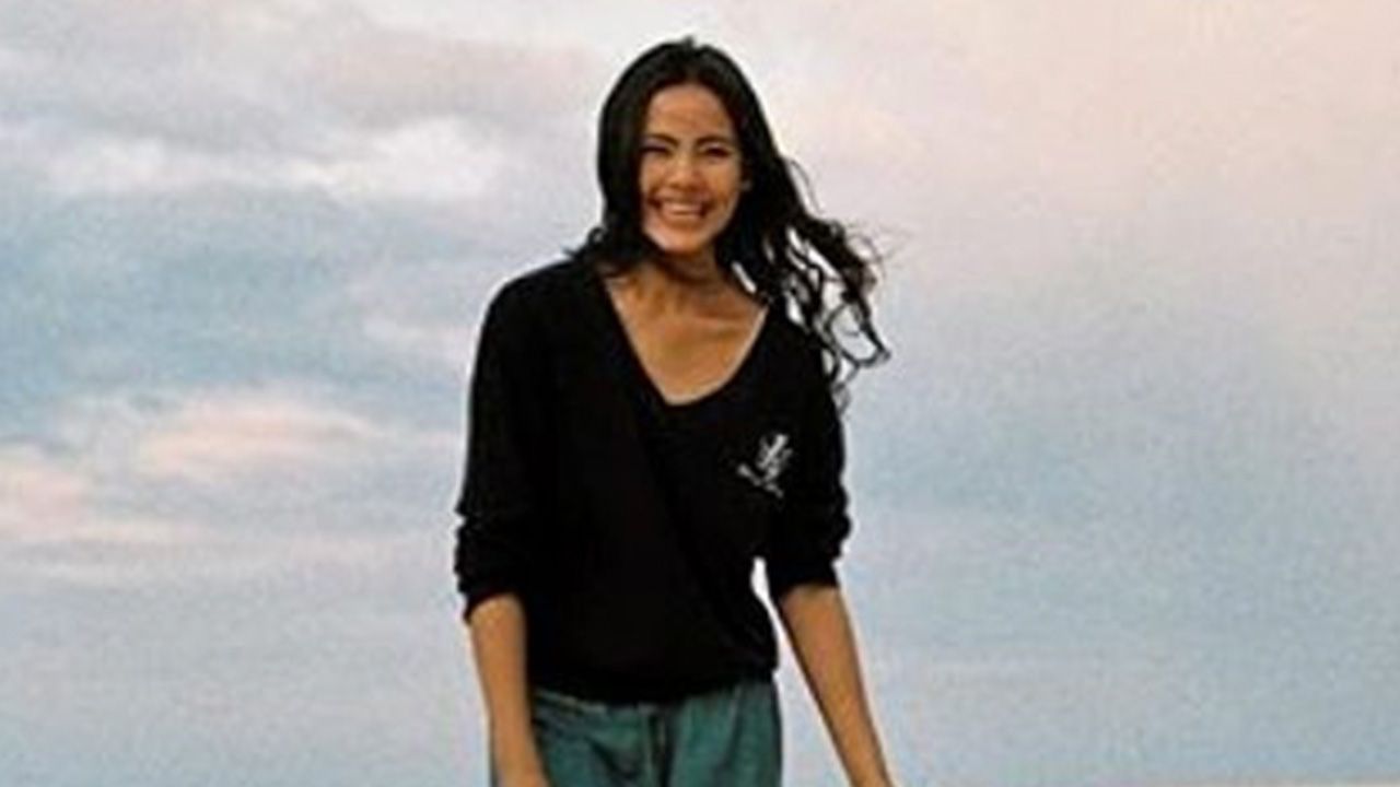 ขุดรูป ญาญ่า ในอดีตมาโพสต์ ณเดชน์ เล่าว่า “เป็นหนึ่งในภาพที่ชอบสุดตอนถ่าย เกมร้ายเกมรัก ตอนถ่ายไม่ได้มองเฟรมเลย เพราะมัวแต่มองตรงอื่น”...หวานขนาดนี้ไม่เจอกันนานสิดูออก!