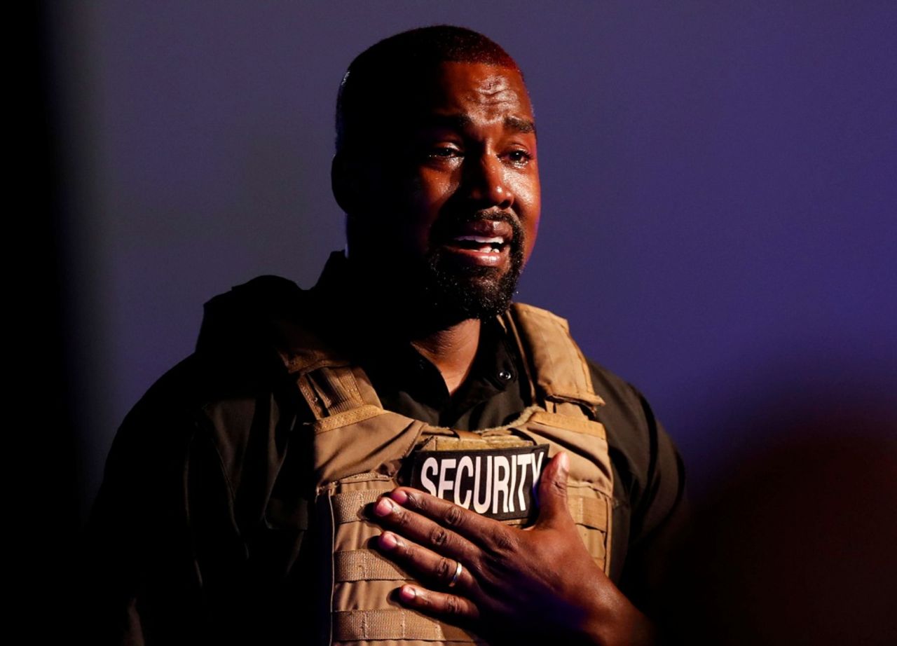 ‘คานเย เวสต์’ ปล่อยโฮ-ร้องไห้กลางเวทีเปิดตัวหาเสียงชิงประธานาธิบดีสหรัฐอเมริกา