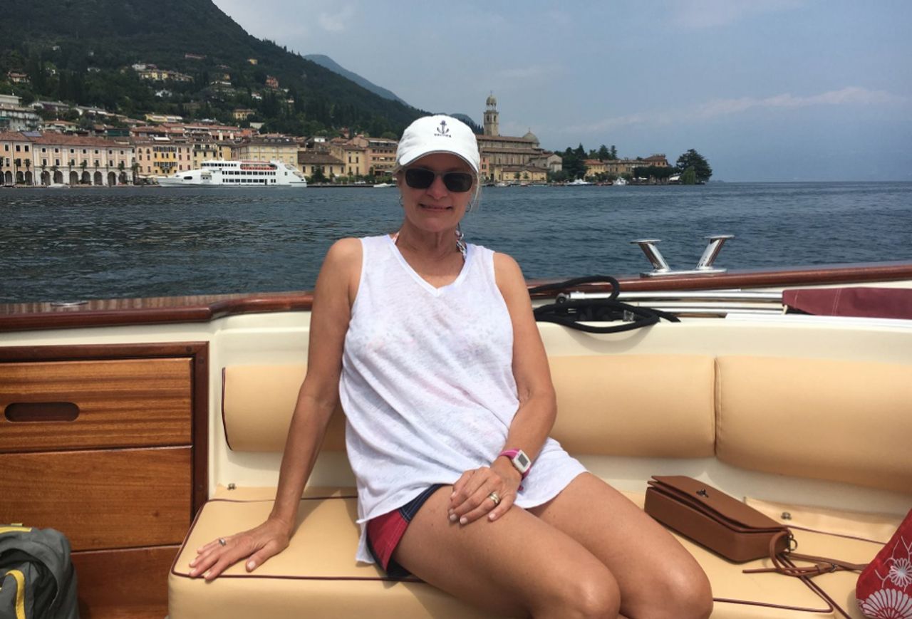 ภาพจาก facebook : Julie Dimperio Holowach