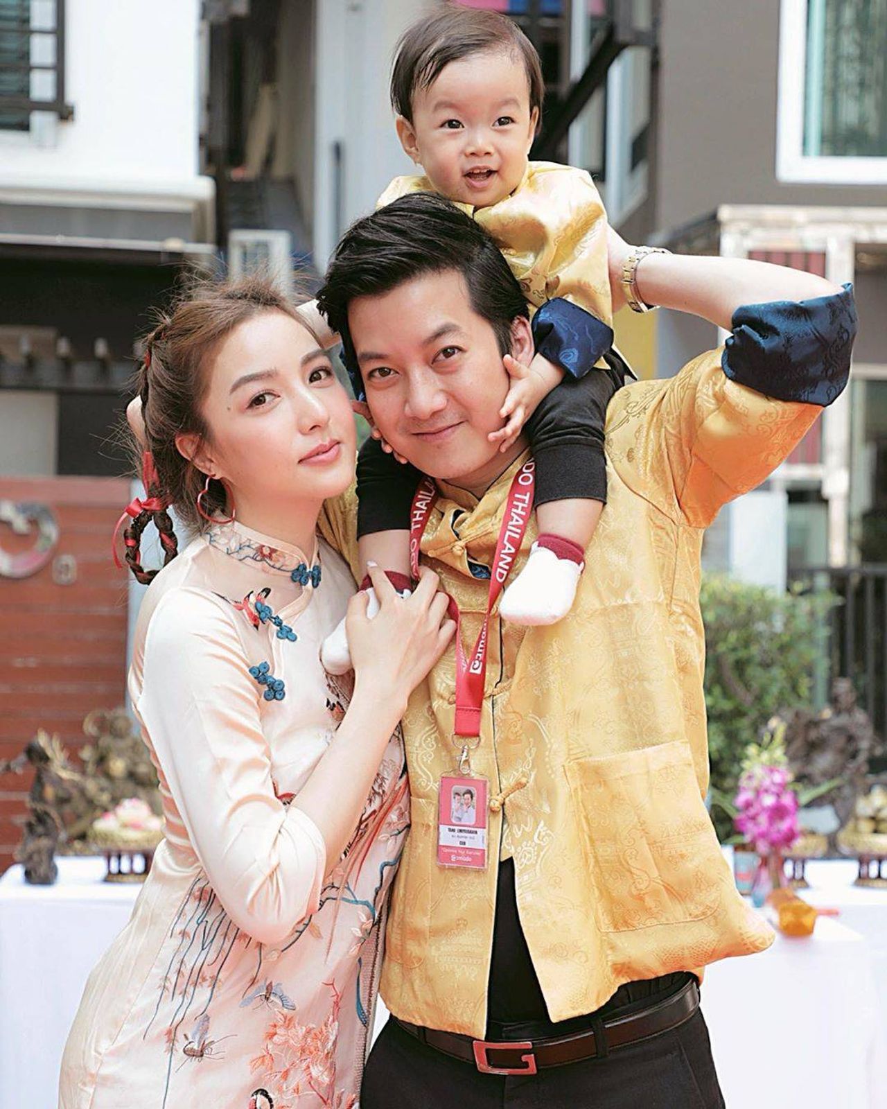 เชน-เจม และน้องสเปซ ลูกชาย ขอบคุณภาพจากไอจี @jamekani