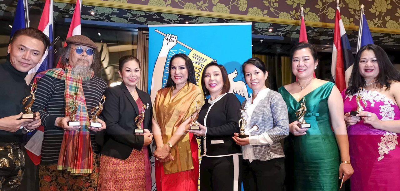 ยินดี โสภิดา ชาญวิชัย ประธานจัดงาน “วันสตรีสากล” จัดพิธีมอบรางวัลดีเด่นให้แก่ผู้ที่ได้รับรางวัลสตรีและบุคคลดีเด่น ซึ่งเดินทางไปรับรางวัล แต่ไม่สามารถเข้ารับรางวัลในการประชุม “วันสตรีสากล” ได้.