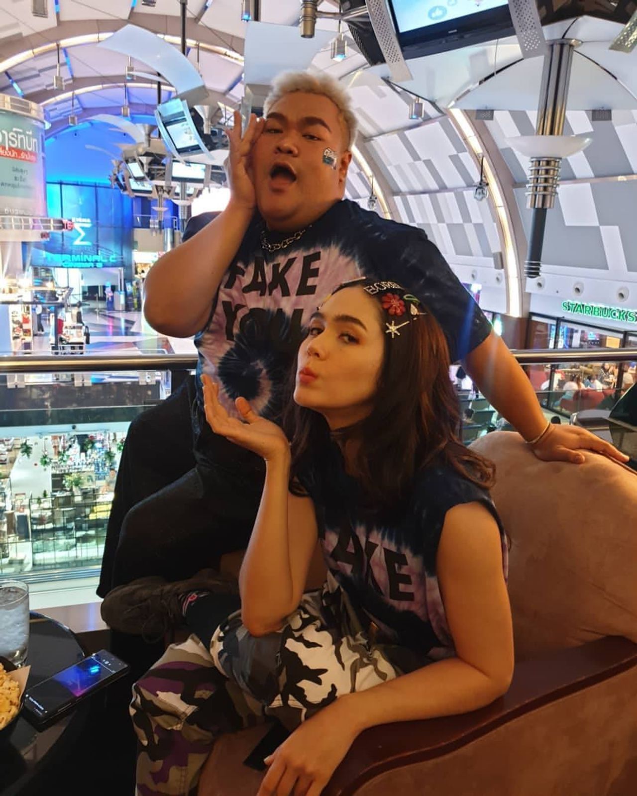 ปิงปอง-ชมพู่ ขอบคุณภาพจากไอจี @sindy_pwoong