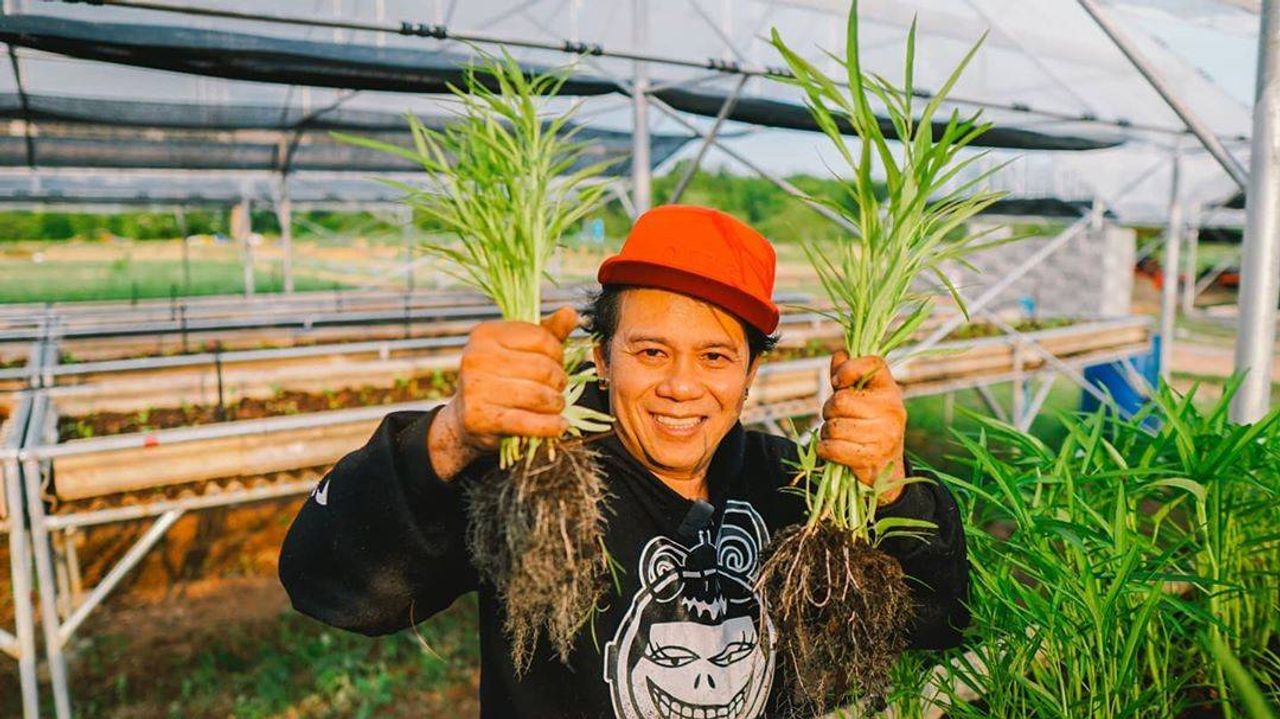 เสนาหอย เกียรติศักดิ์ ขอบคุณภาพจากไอจี @hoysaranair