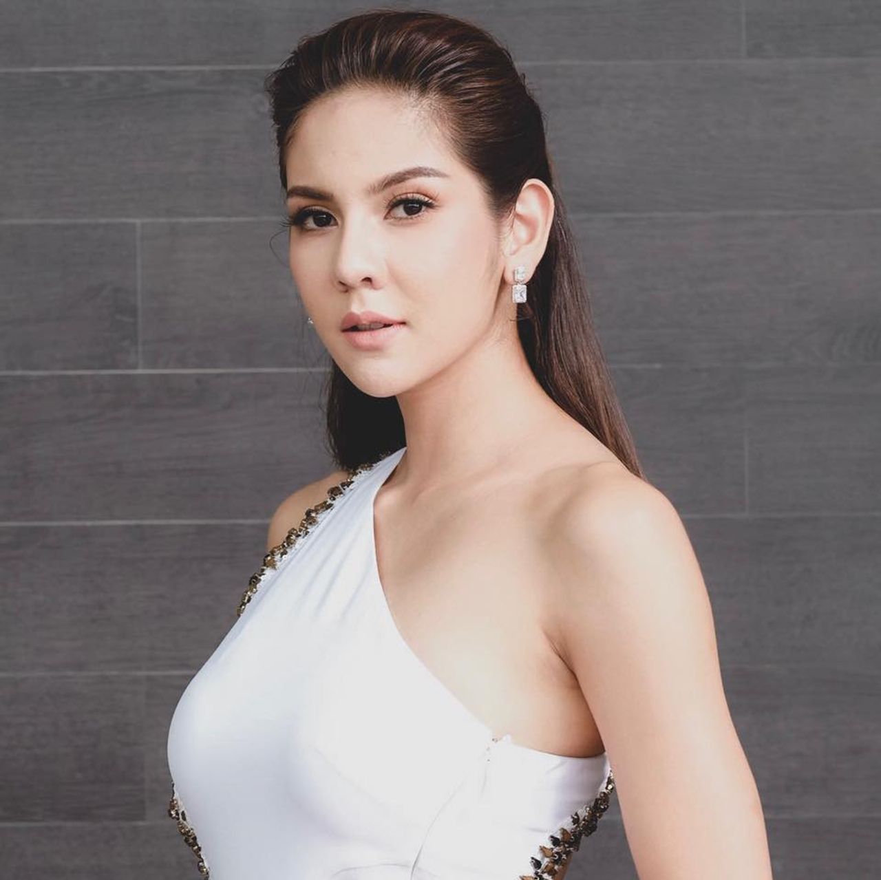 หมิว สิริลภัส ขอบคุณภาพจากเฟซบุ๊ก Sirilapas Kongtrakarn