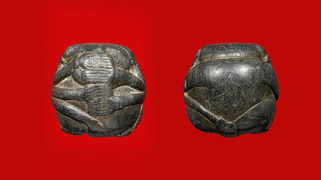 พระปิดตาพิมพ์ปั้น เนื้อผงคลุกรัก หลวงพ่อแก้ว วัดเครือวัลย์ ของปัน ปัน เพชรบุรี.