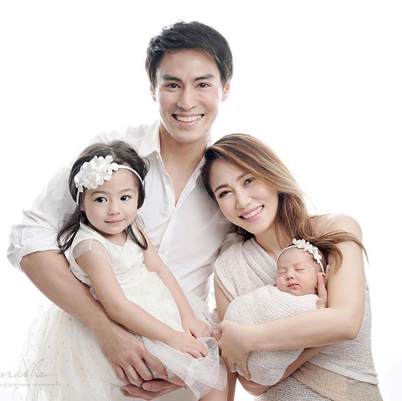 ต้าร์-น้ำหวาน และ น้องลูก้า-น้องมาโก้ ขอบคุณภาพจากไอจี @navintar