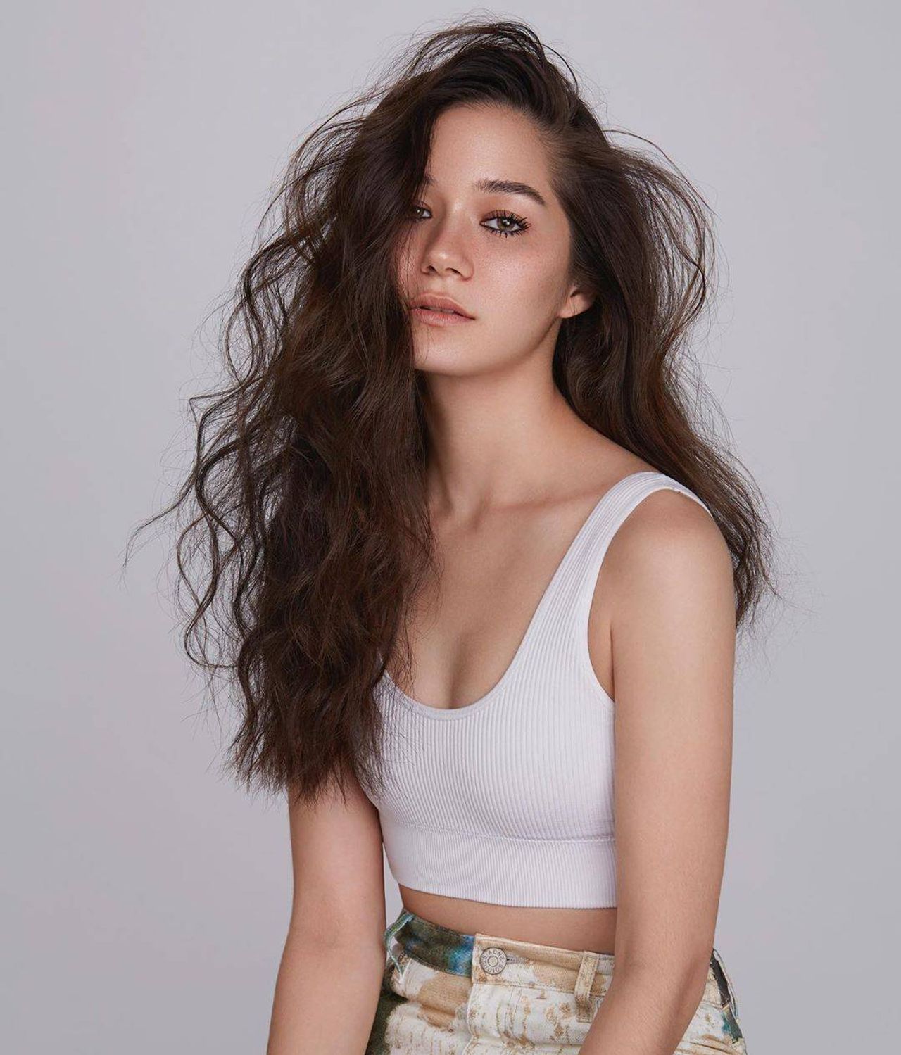 วี วิโอเลต ขอบคุณภาพจากไอจี @violettewautier