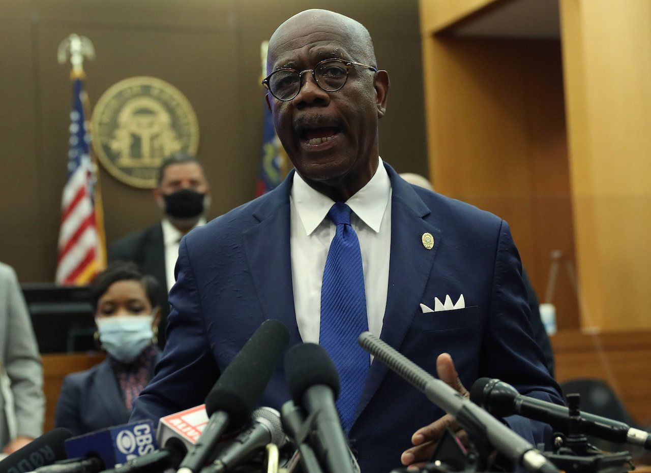 พอล ฮาวเวิร์ด อัยการเขตฟูลตัน เคาน์ตี