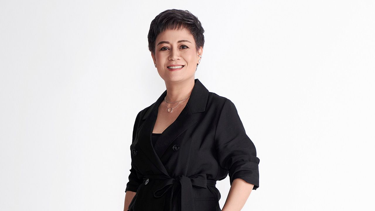 ถูกใจคนดู เมื่อ นงลักษณ์ งามโรจน์ กรรมการผู้จัดการ บ.อาร์เอส เทเลวิชั่น จำกัด ช่อง 8 ส่งรายการใหม่ “เคาะแล้วขาย” เอนเตอร์เทนเมอร์ซเต็มรูปแบบลงจอ.