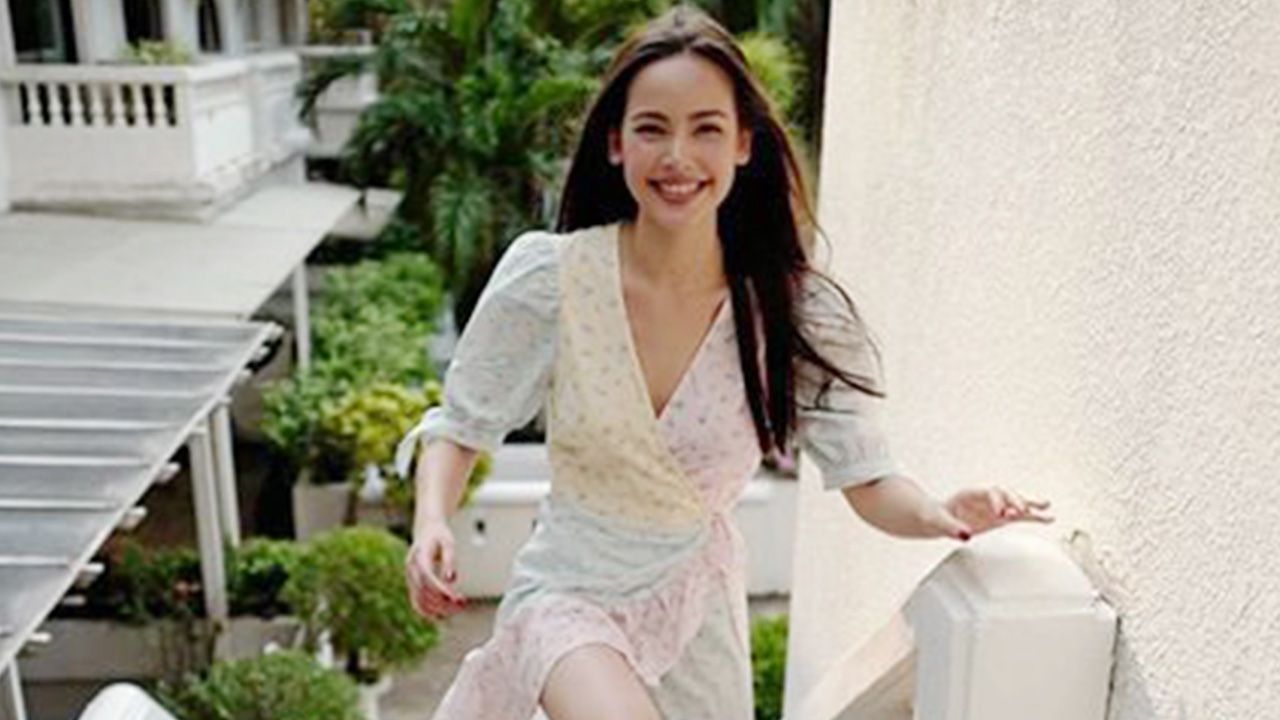 วันก่อน ญาญ่า-อุรัสยา เอ่ยคิดถึงค่ะ ณเดชน์ ไปแหม่บๆ คราวนี้ฝ่ายชายคอมเมนต์หยอดกลับ “คิดถึงรอยยิ้มแบบนั้นจังเลย” อร๊าย! แฟนๆ หวานจุกอก!!