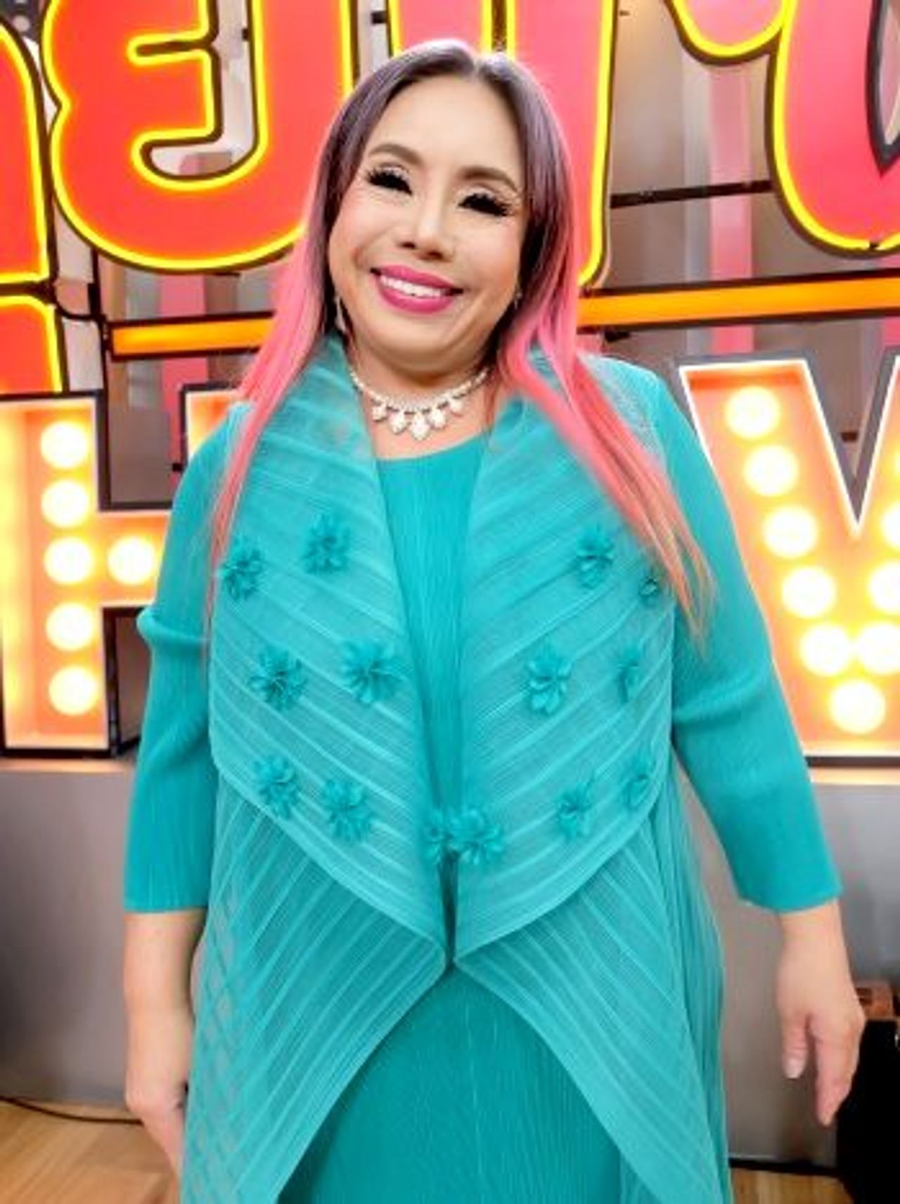 ลีน่า จัง ขอบคุณภาพจากรายการคุยแซ่บ Show