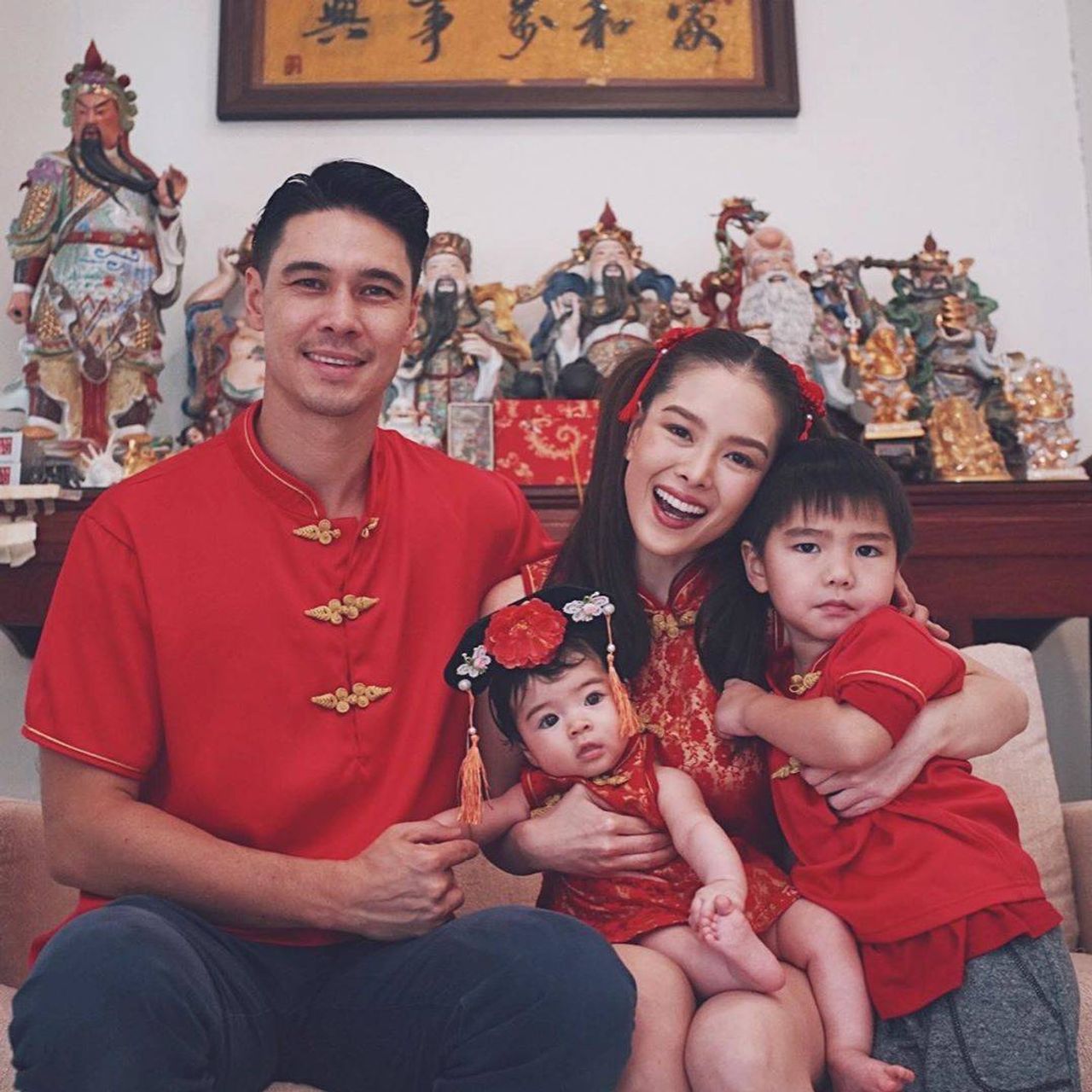 ลีเดีย-แมทธิว และน้องดีแลน-น้องเดมี่ ขอบคุณภาพจากไอจี @lydiasarunrat