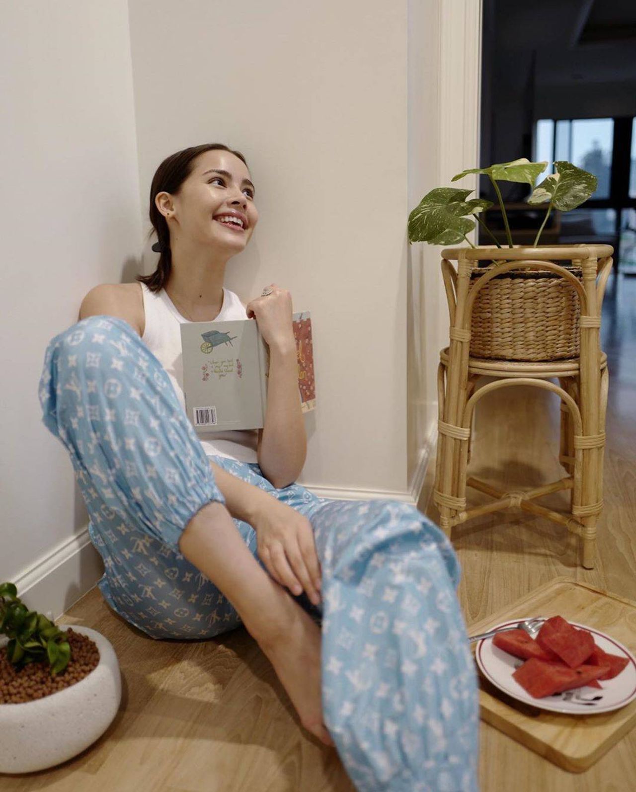 ญาญ่า อุรัสยา ขอบคุณภาพจากไอจี @urassayas