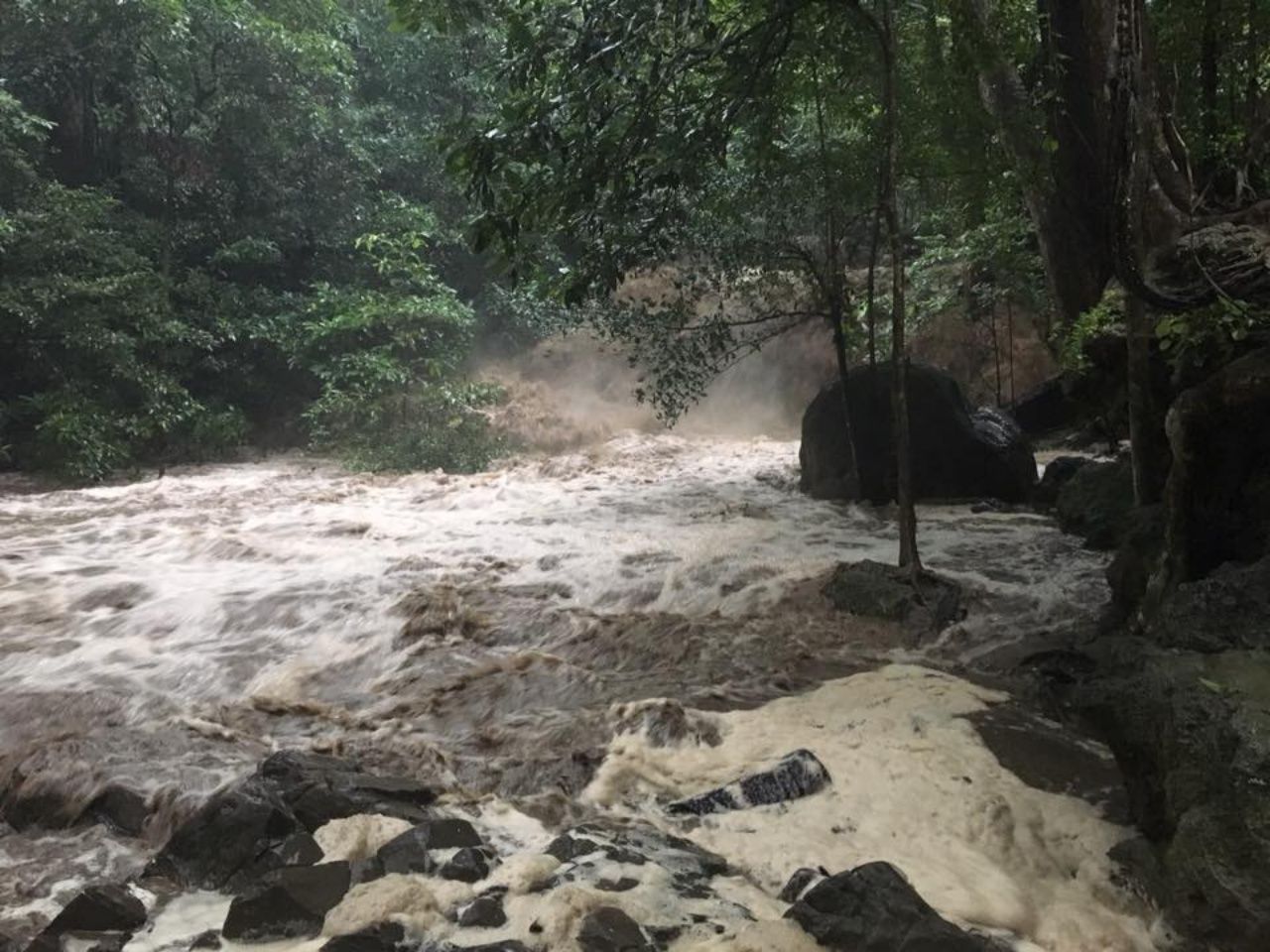 ภาพจาก : อุทยานเอราวัณ