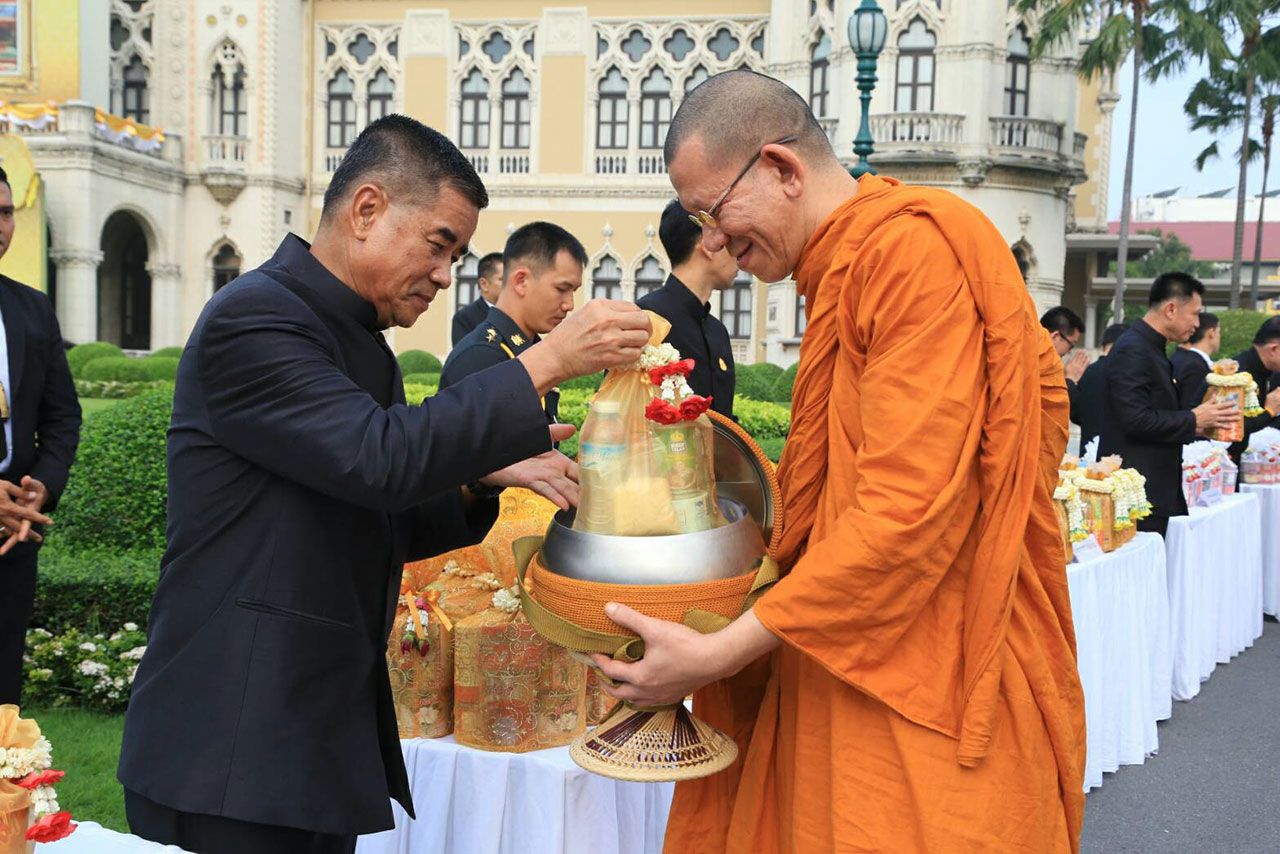 พล.อ.เฉลิมชัย สิทธิสาท ผบ.ทบ.