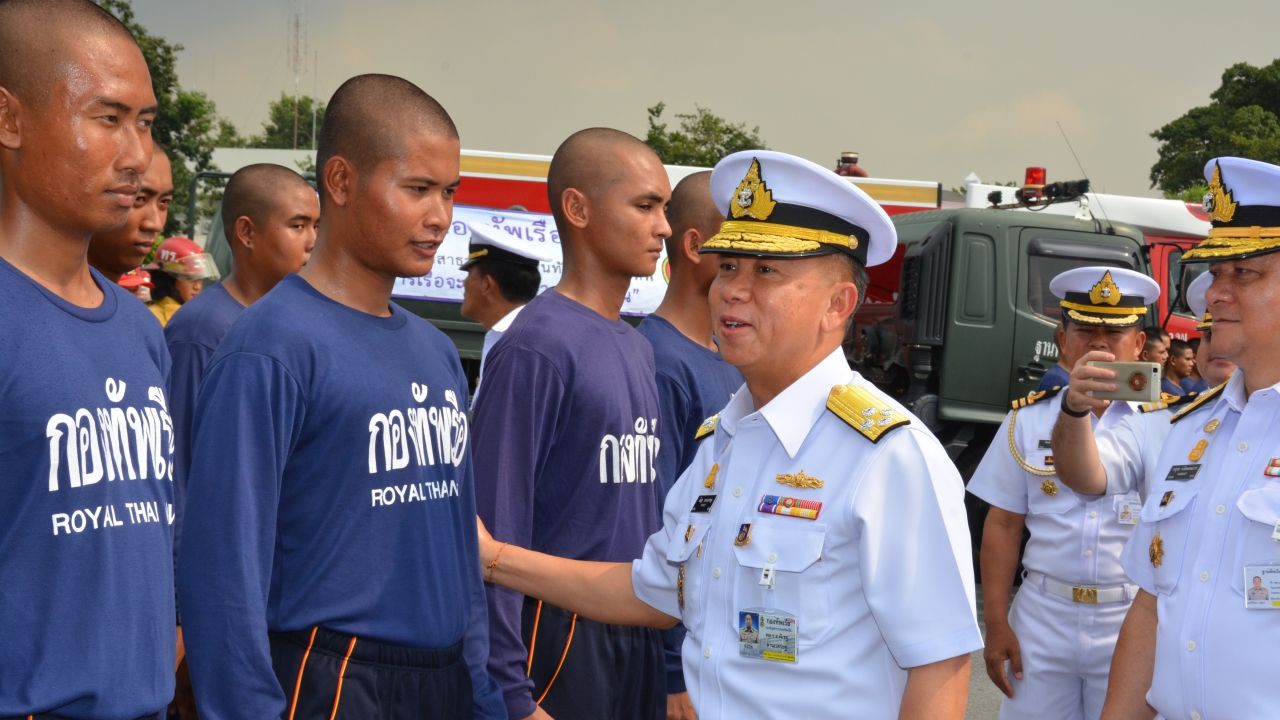 เสธ.ทร.ทักทายกำลังพล